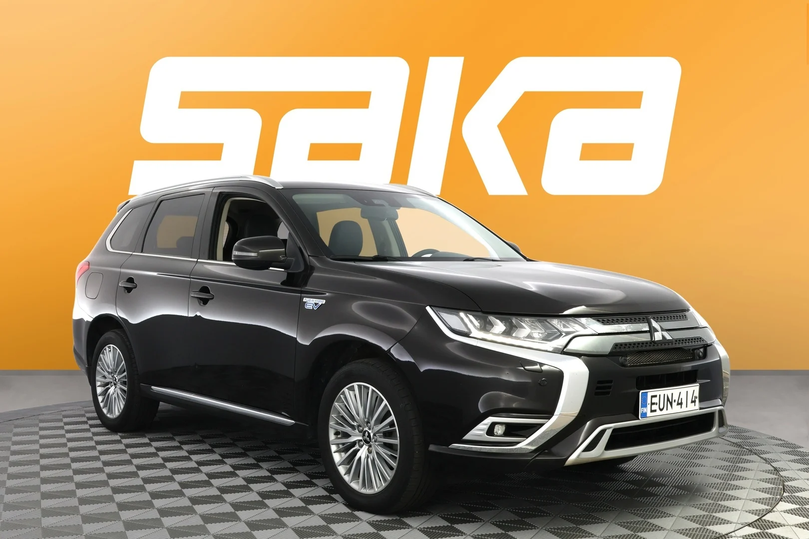 Car Image - sarHbxL4bl8PBZeNZBtLh