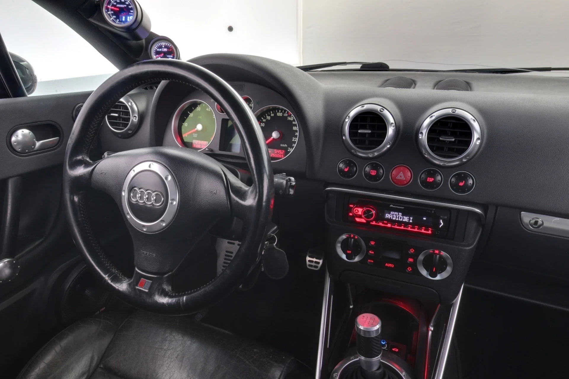 Car Image - 6VxtQi8Kj6qOXzelgtaZ67