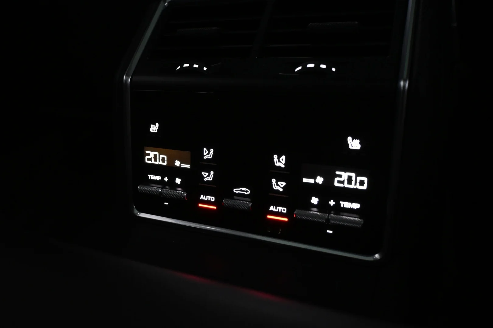 Car Image - 3XZj5VnD2b1pKbVflgeBF7