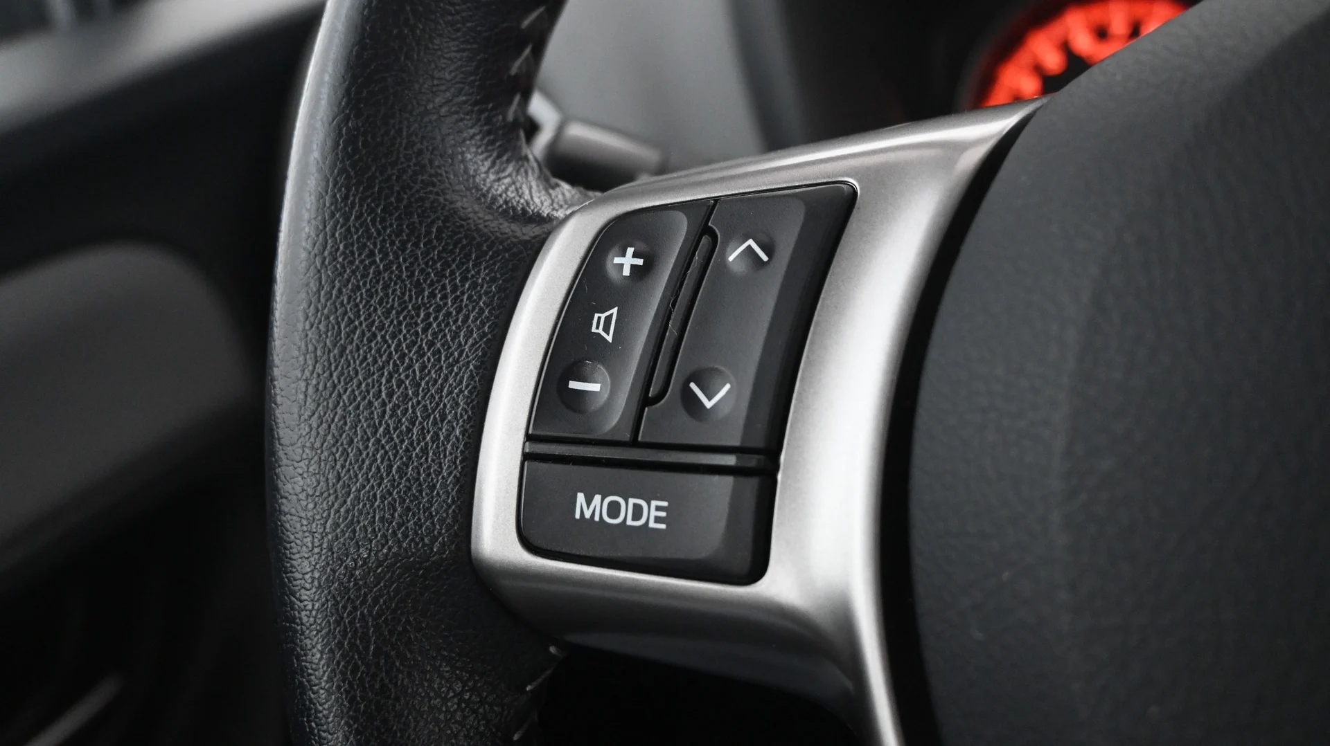 Car Image - 2mvoy8bhx2yaRtfeOdrSHb