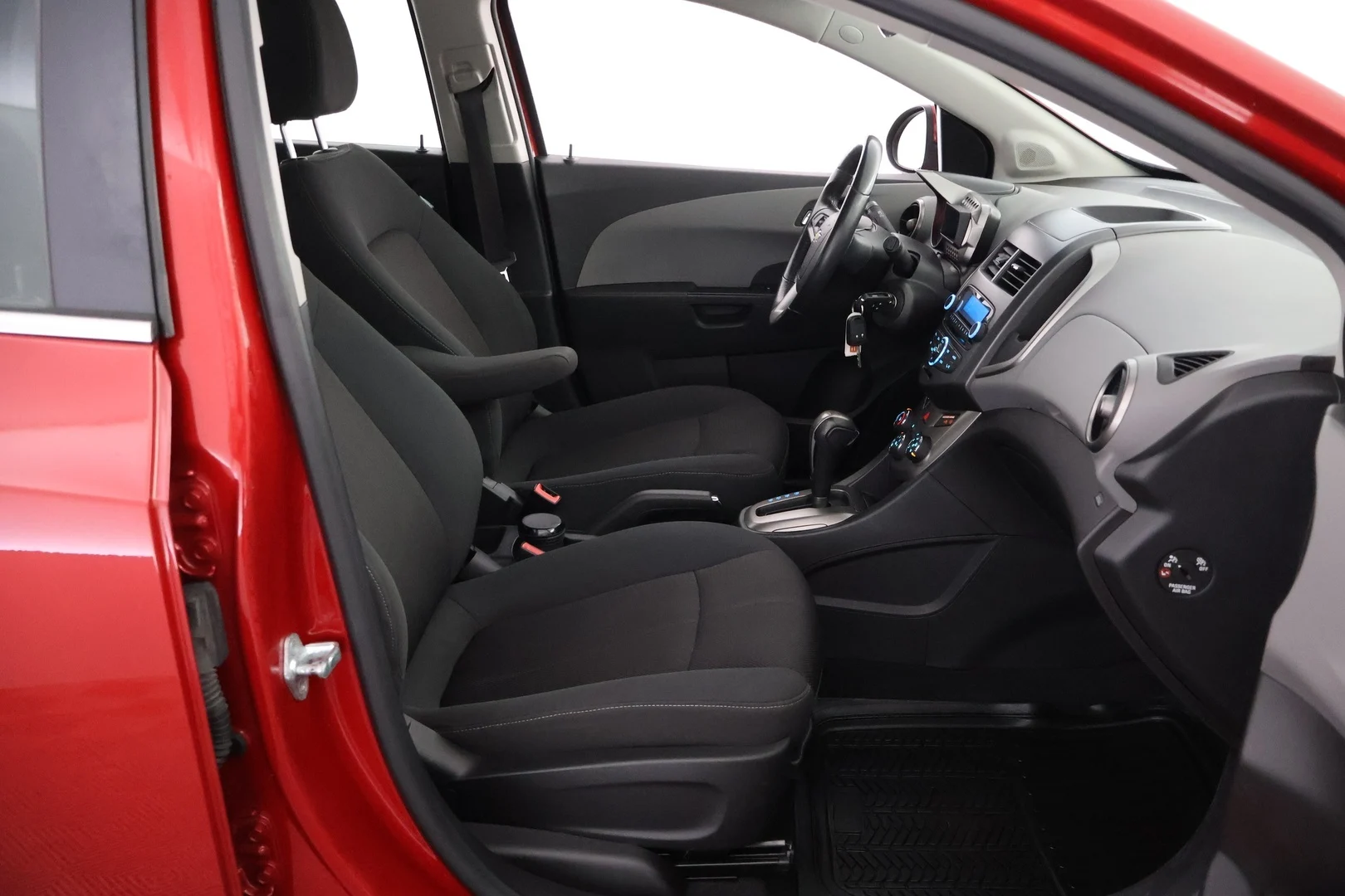 Car Image - VFlVBOvTwGPW4rTpNdj1x