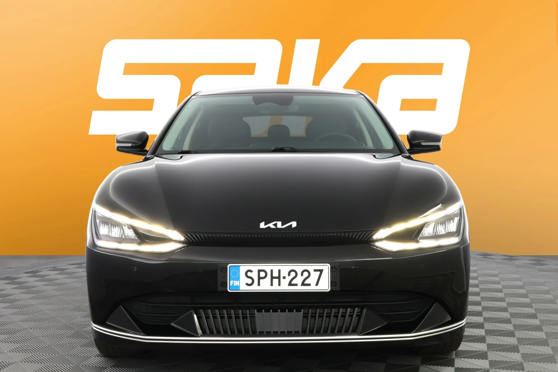 Car Image - 7dlRvPrdwbpA96CVTrxhT9