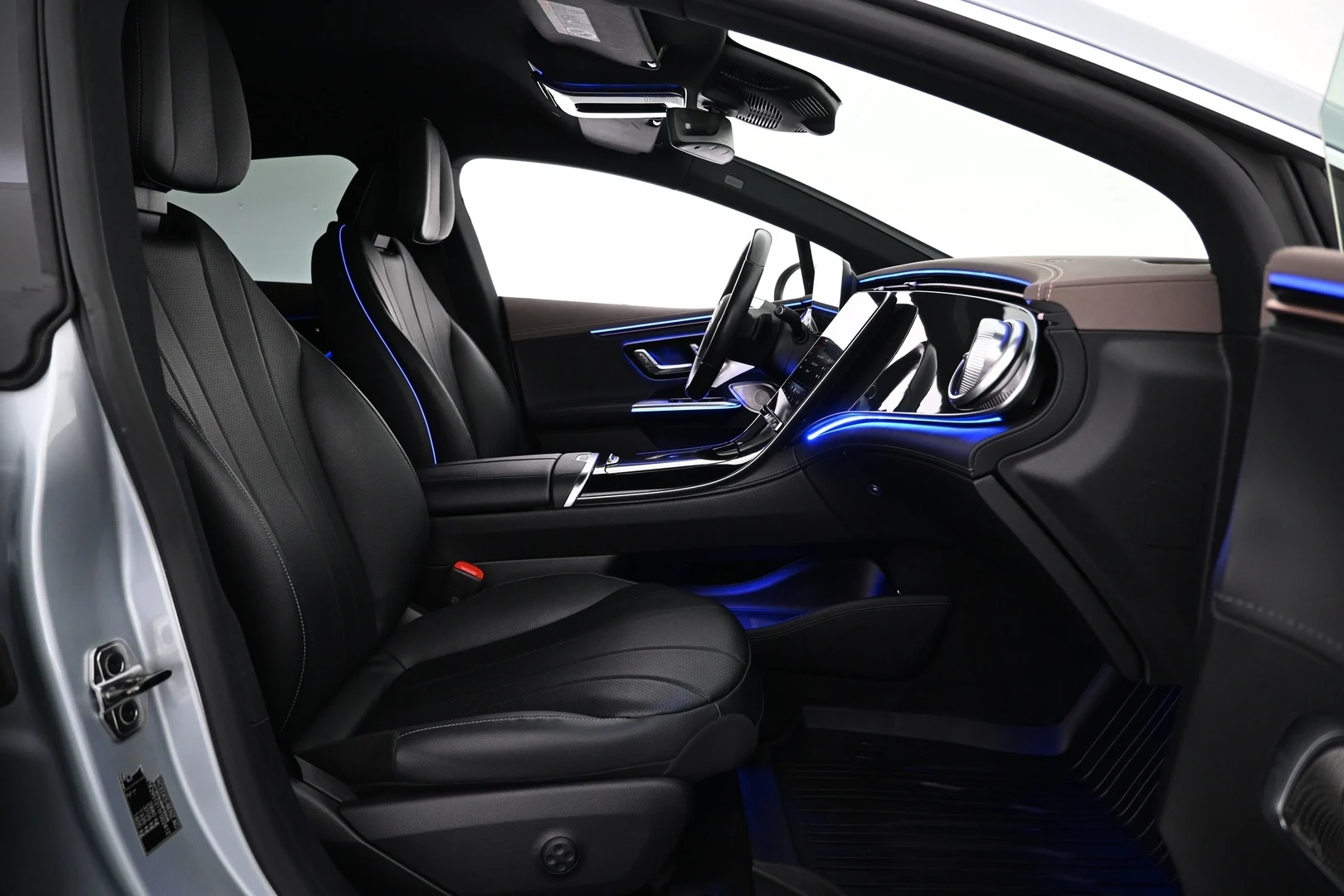 Car Image - 3joA42cTOUXghUDBs6hvgk