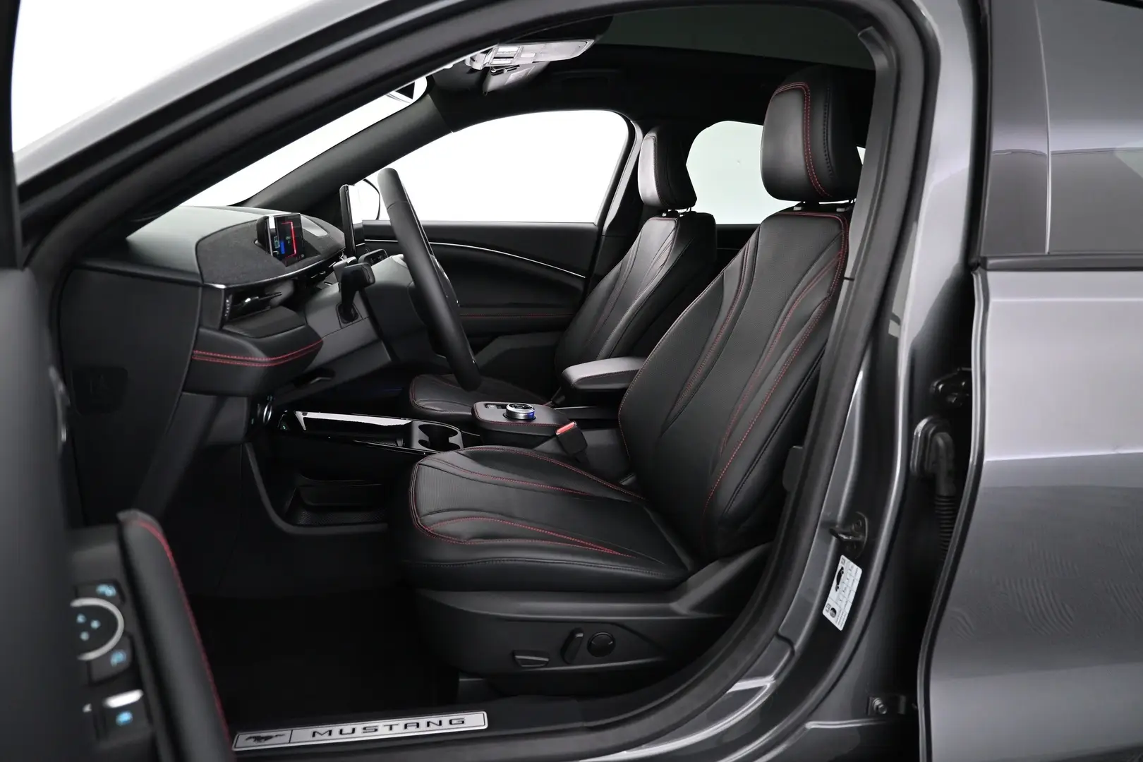 Car Image - UlnNULSsQCde0YBUnIVAx