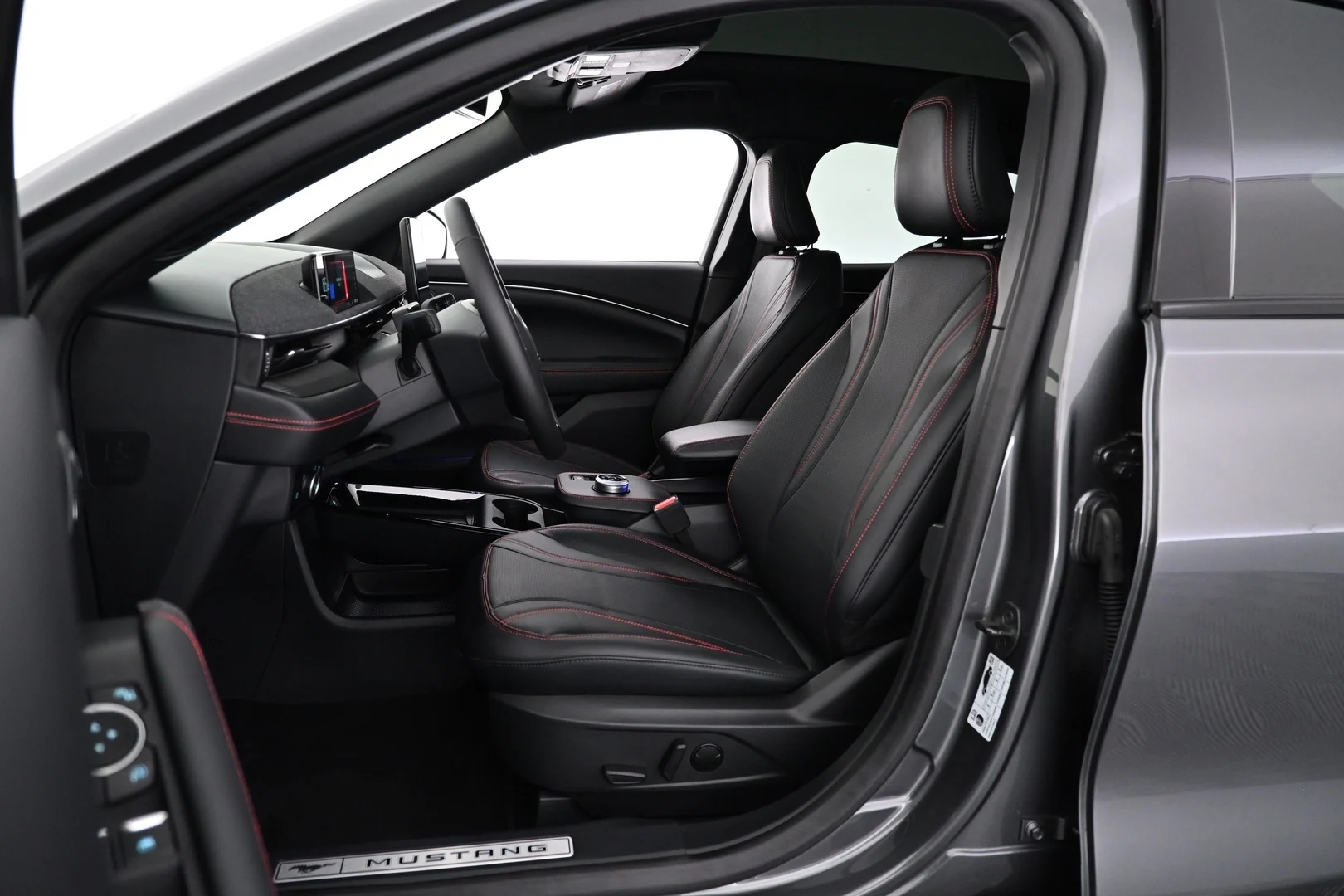 Car Image - UlnNULSsQCde0YBUnIVAx