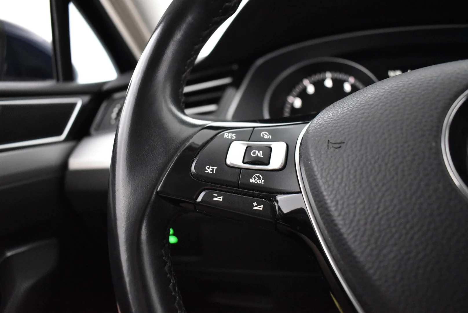 Car Image - 2AnmTQIm1AlWgr24JcXoxI