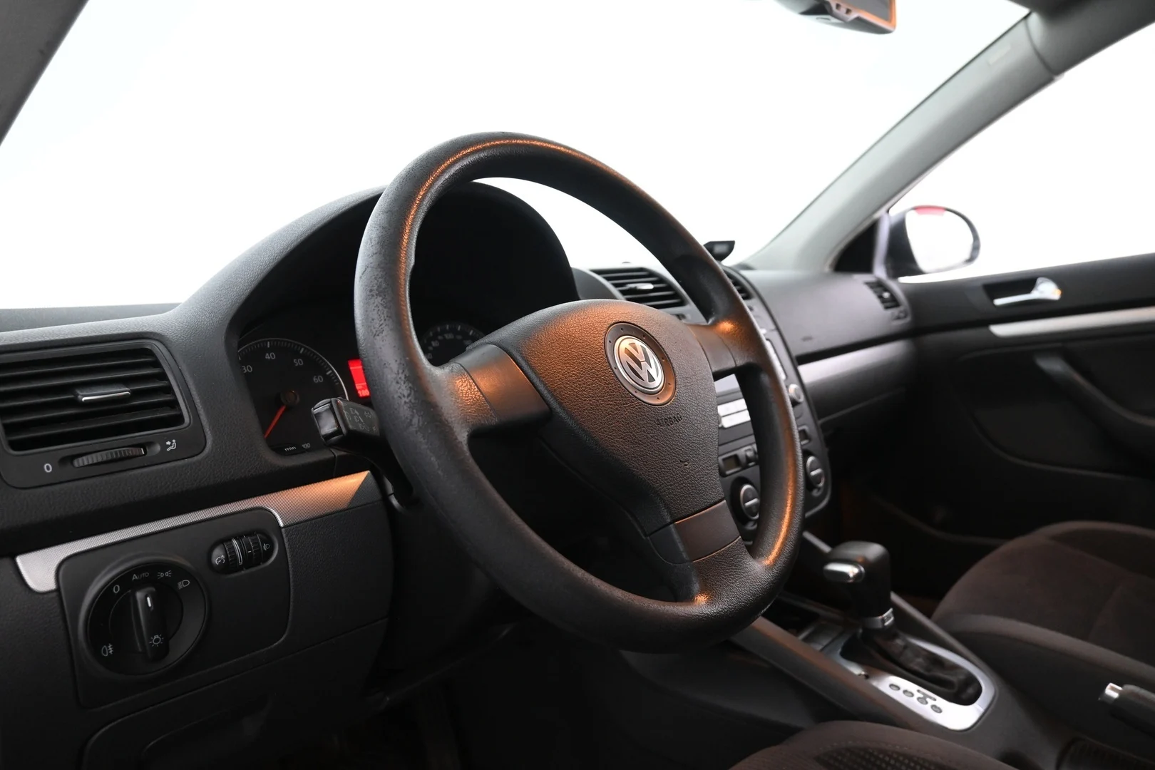 Car Image - 7lxn6QdnNDs6wZlo2qVucM
