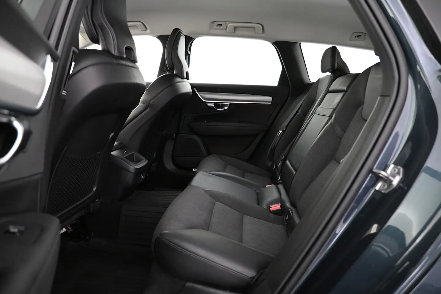 Car Image - 3uO3sAnq21ky4pRkHbGKsE
