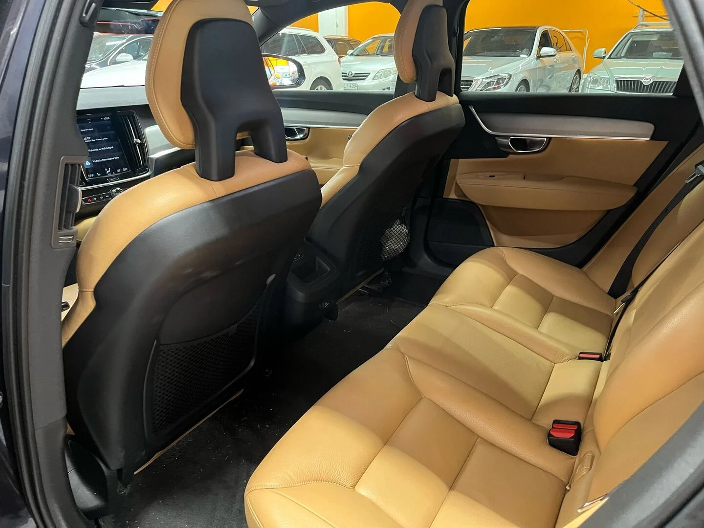 Car Image - 6R69RJp9voOCCXWeLUInLU