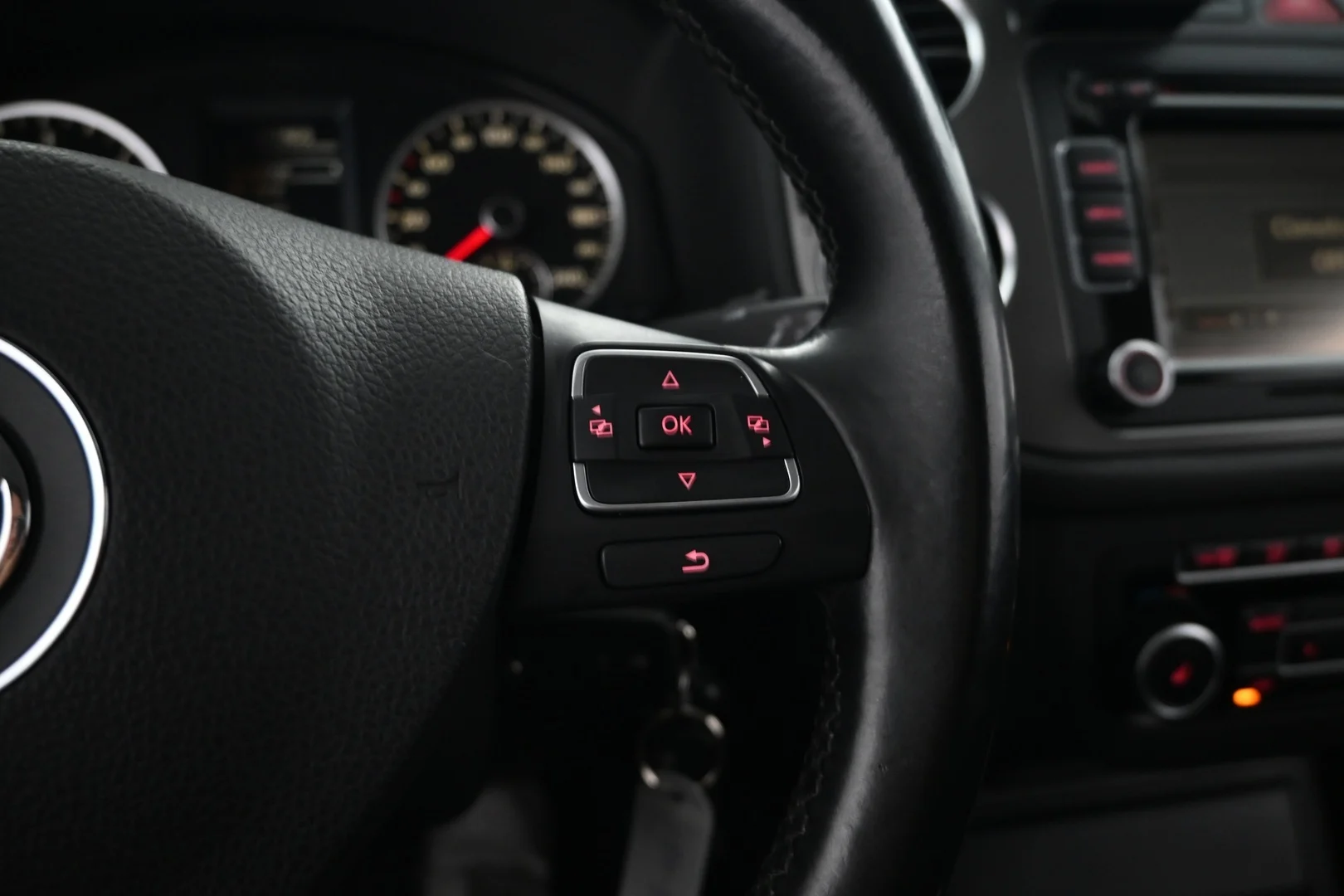 Car Image - 01xw4d9jBaH5HpeH8rQW8z
