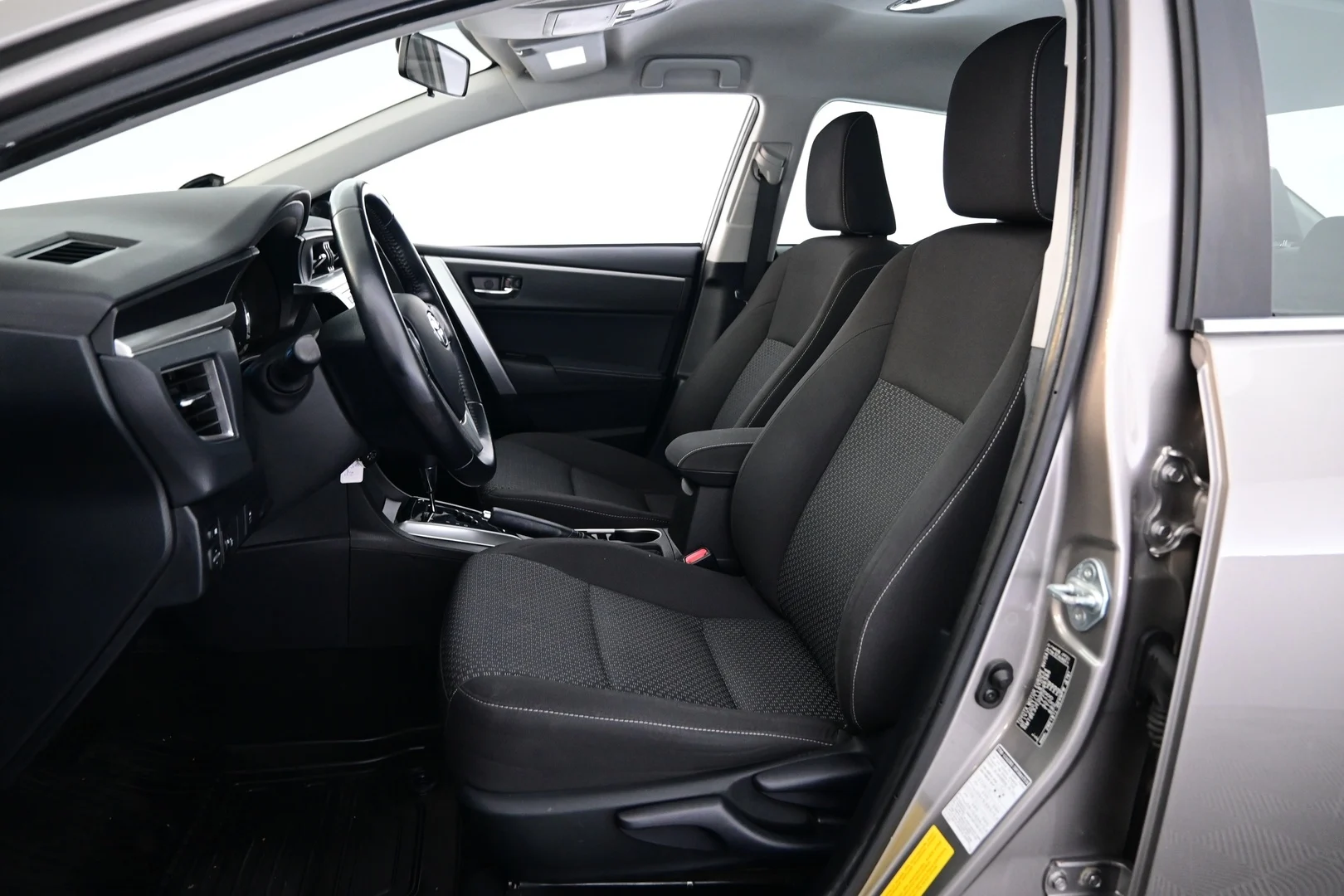 Car Image - 2uIOsQcsdeY7fcO6v9tkYs
