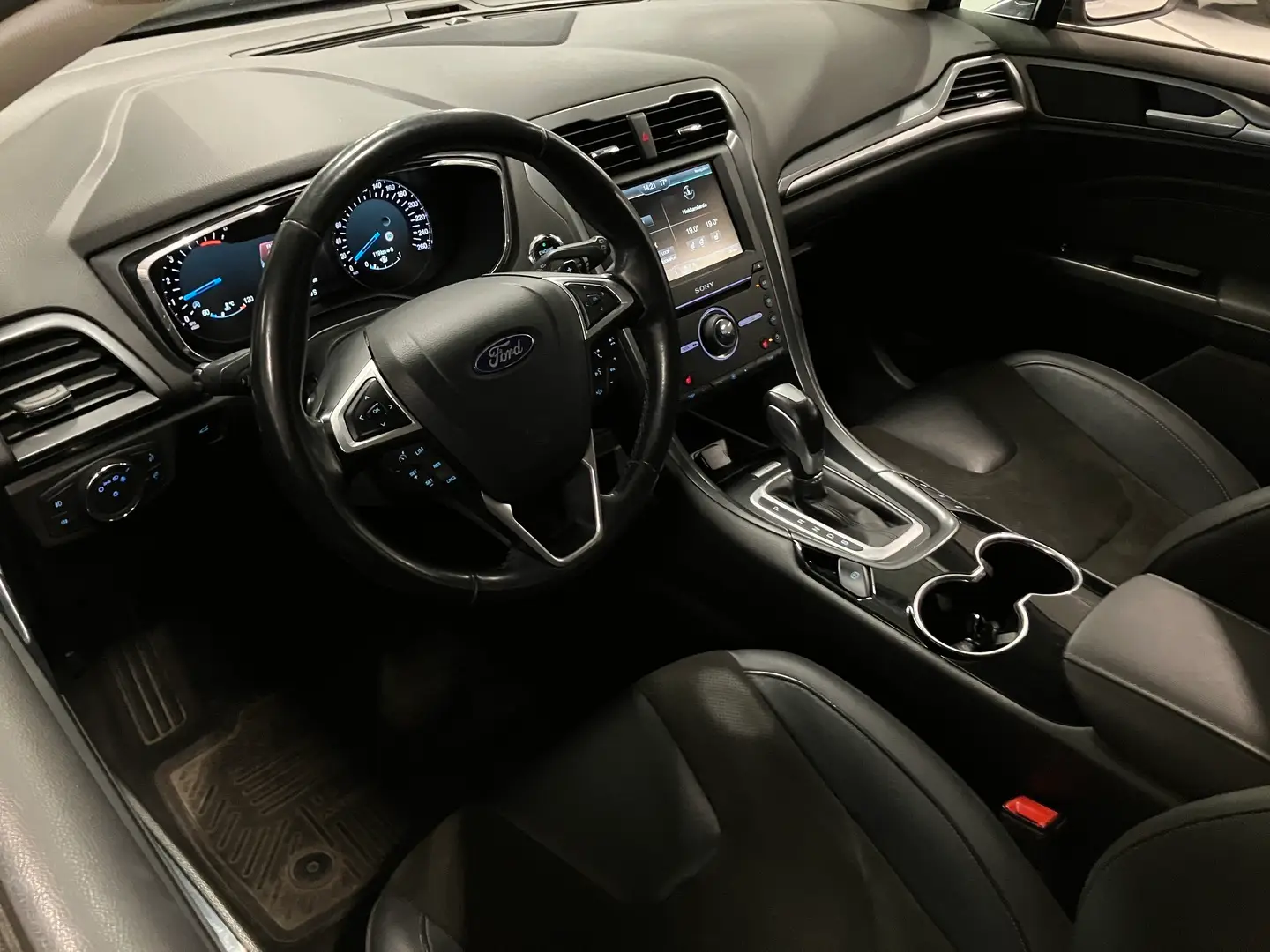 Car Image - 5SWTuTDo1GfECXnL2j6J7x