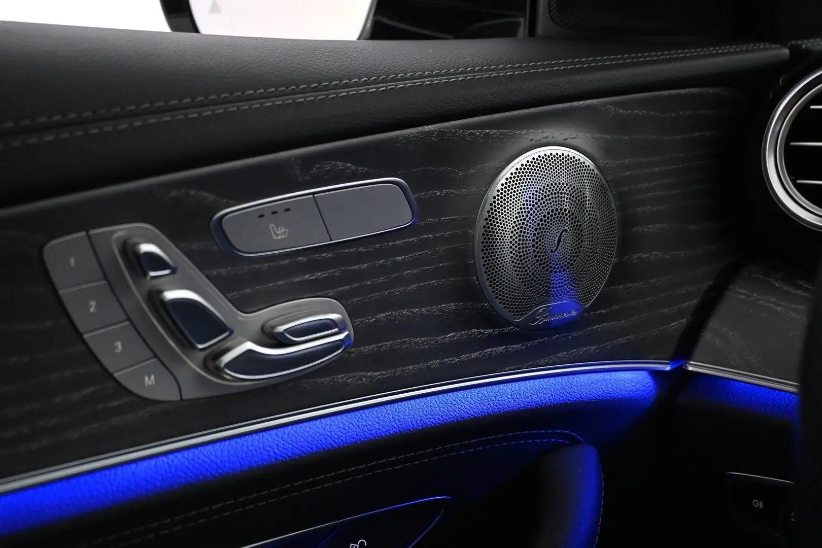 Car Image - 4CceUlSxhC6vLzOFDiMZWm