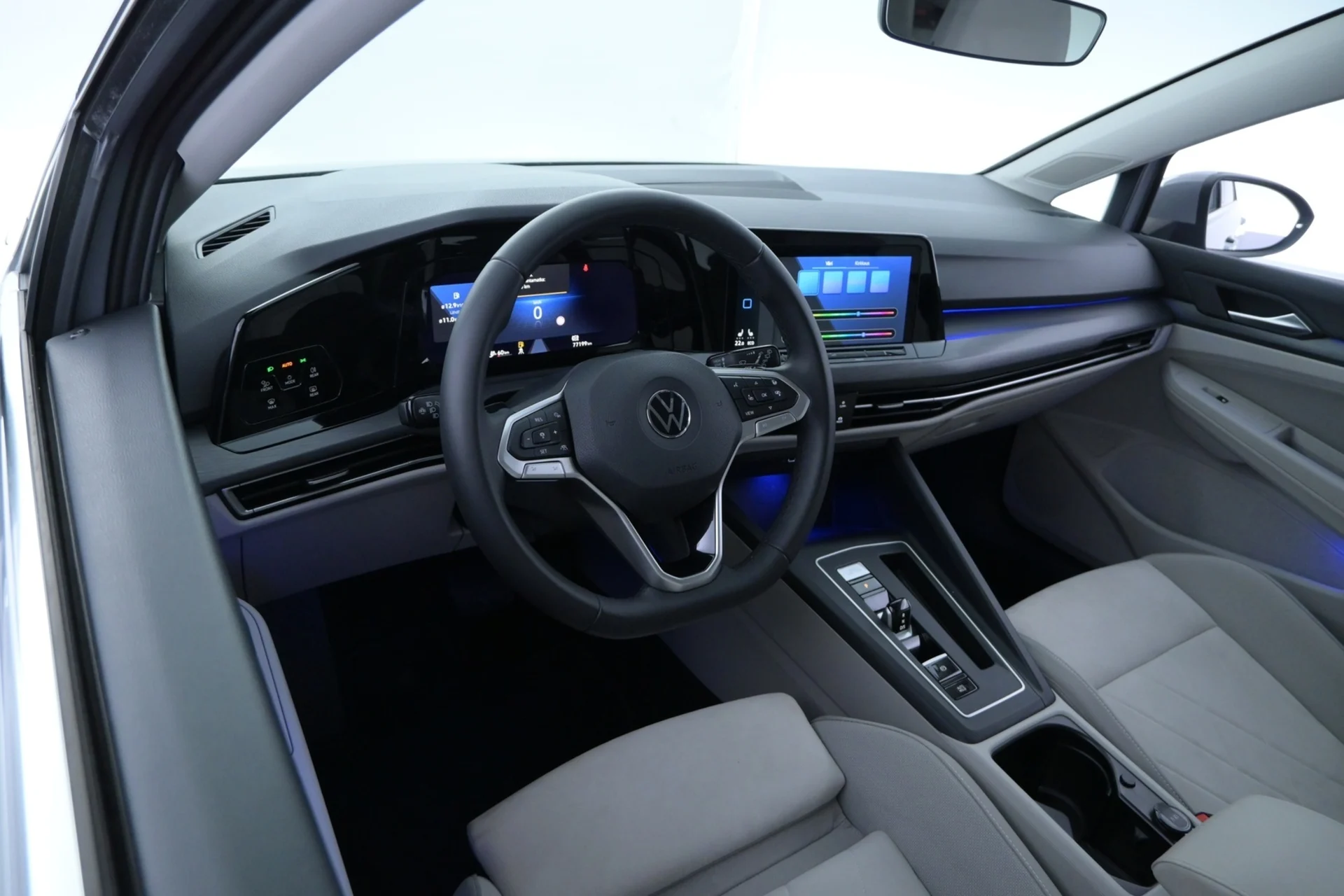 Car Image - 16uVDu3JnCeMyEd1AKSDve