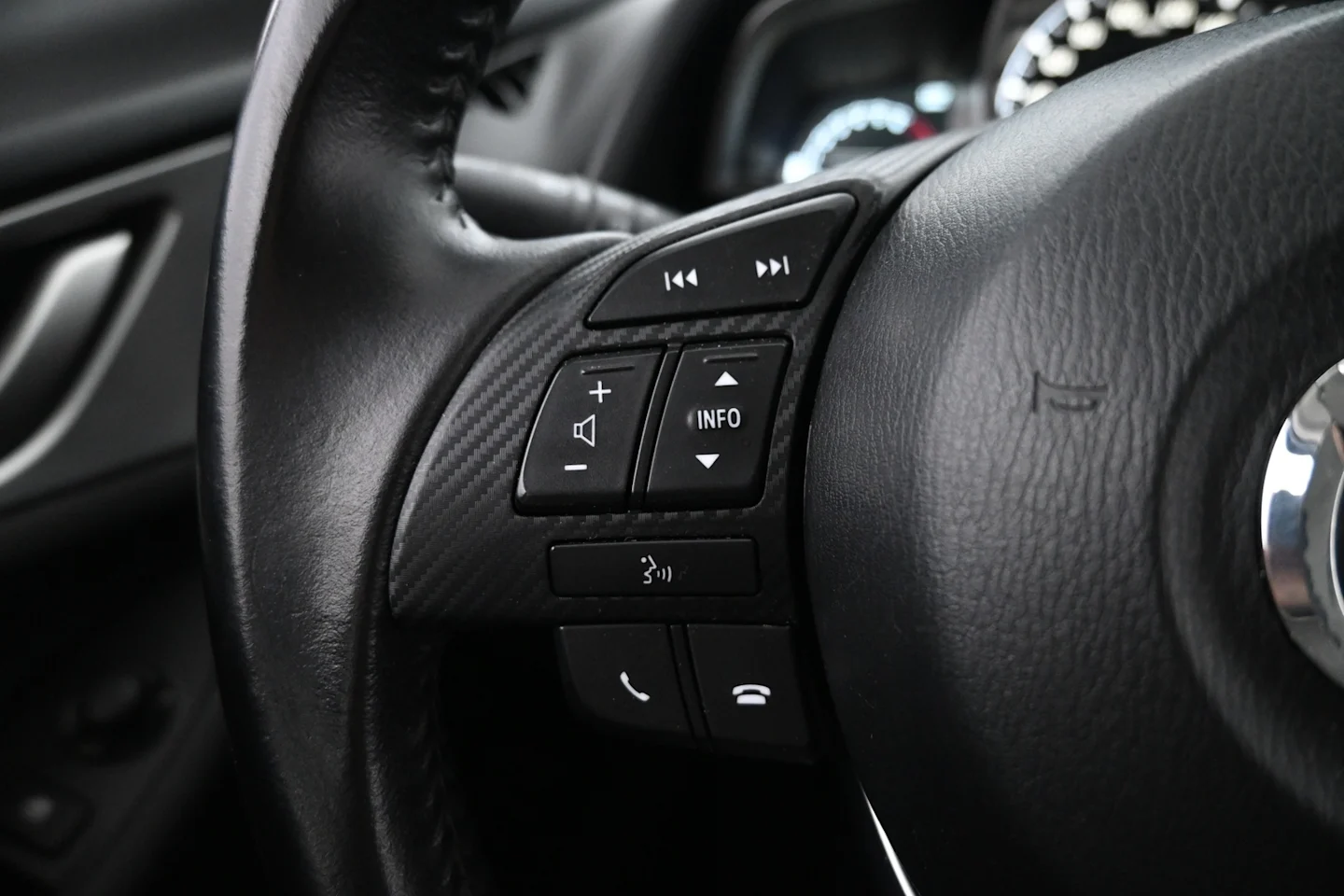 Car Image - 3AMcGAPrKv9IYkwiuZAXlG