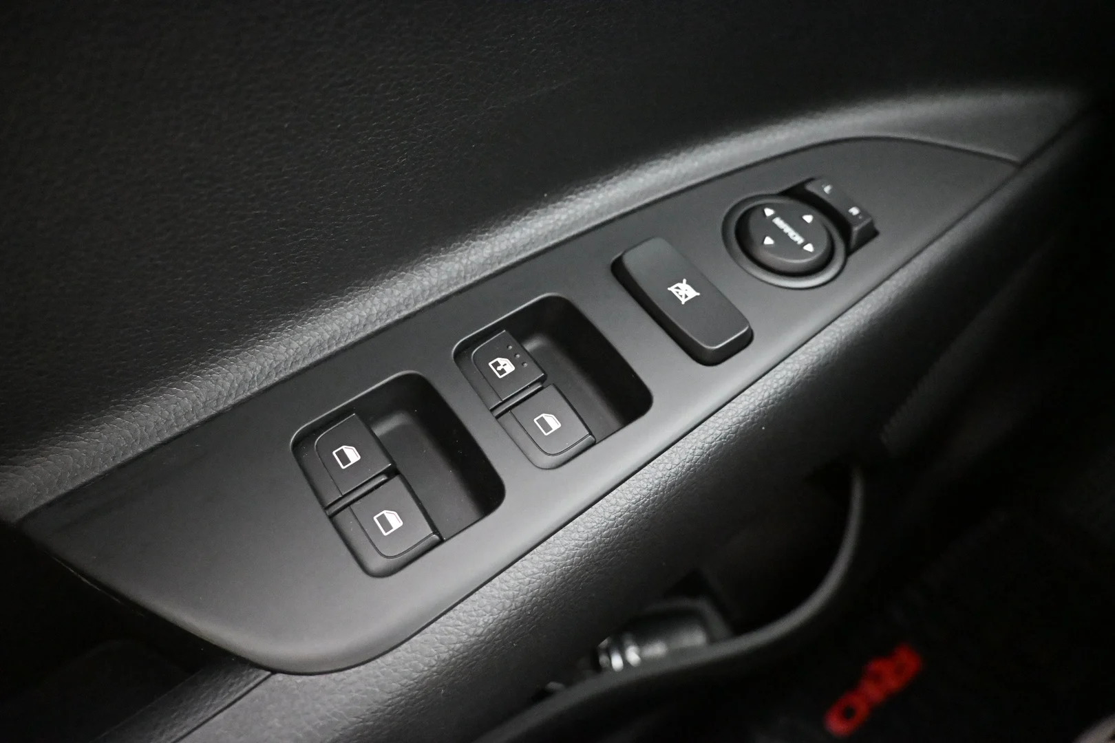 Car Image - IAoZhAnRXgvLewQyaOWOj