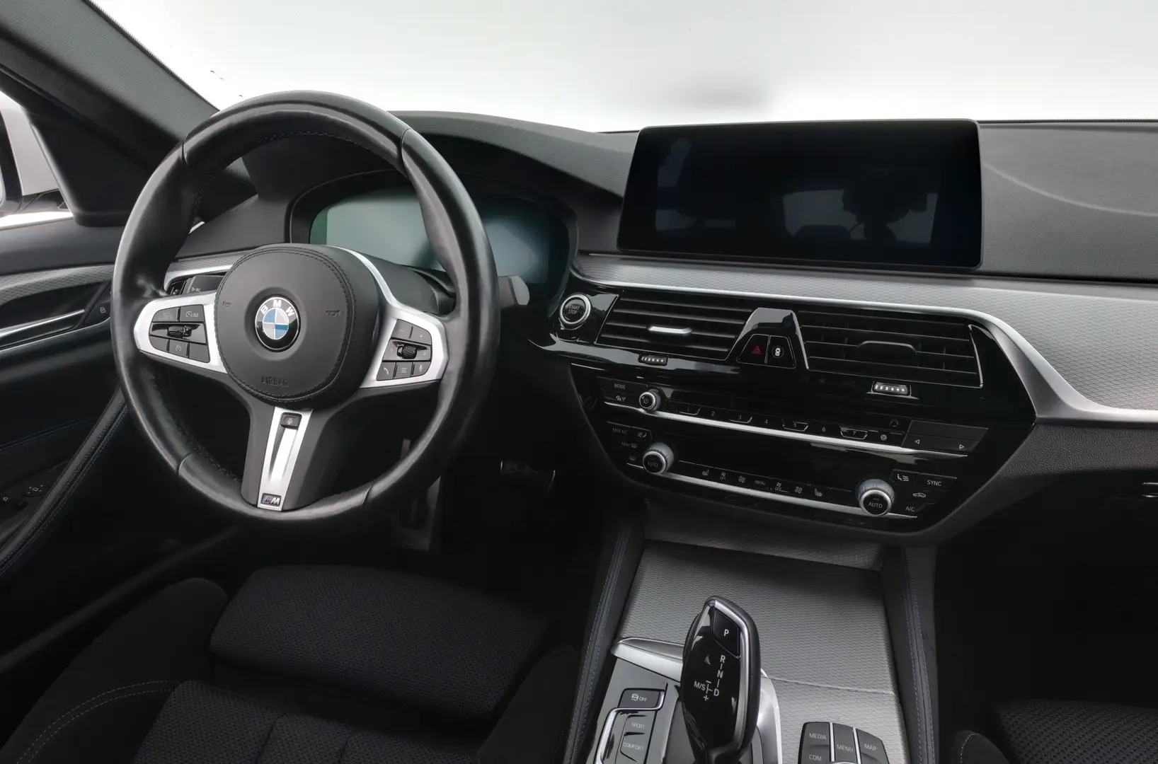 Car Image - fOGEC1PPaGsTqIo5r3OB4