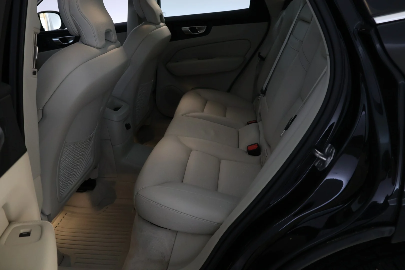 Car Image - 1vBWXtYSwVr9yBKSEihw7M