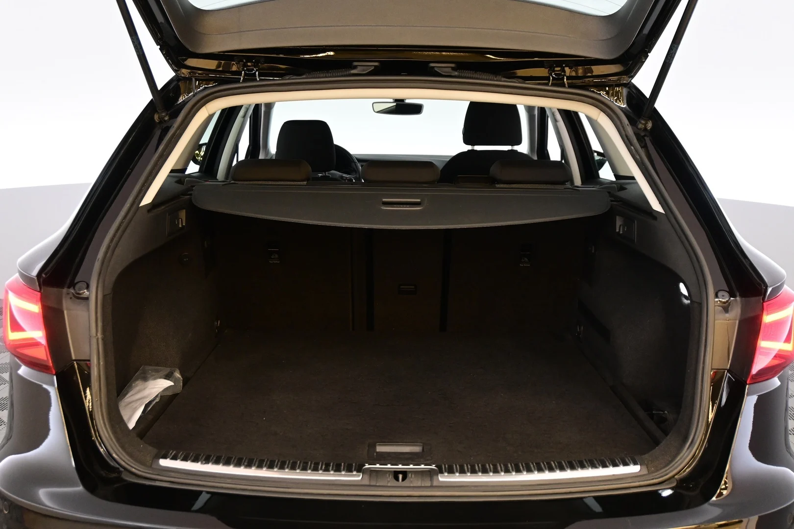 Car Image - 17tF6SxMc5lR0NrBCLfHqv