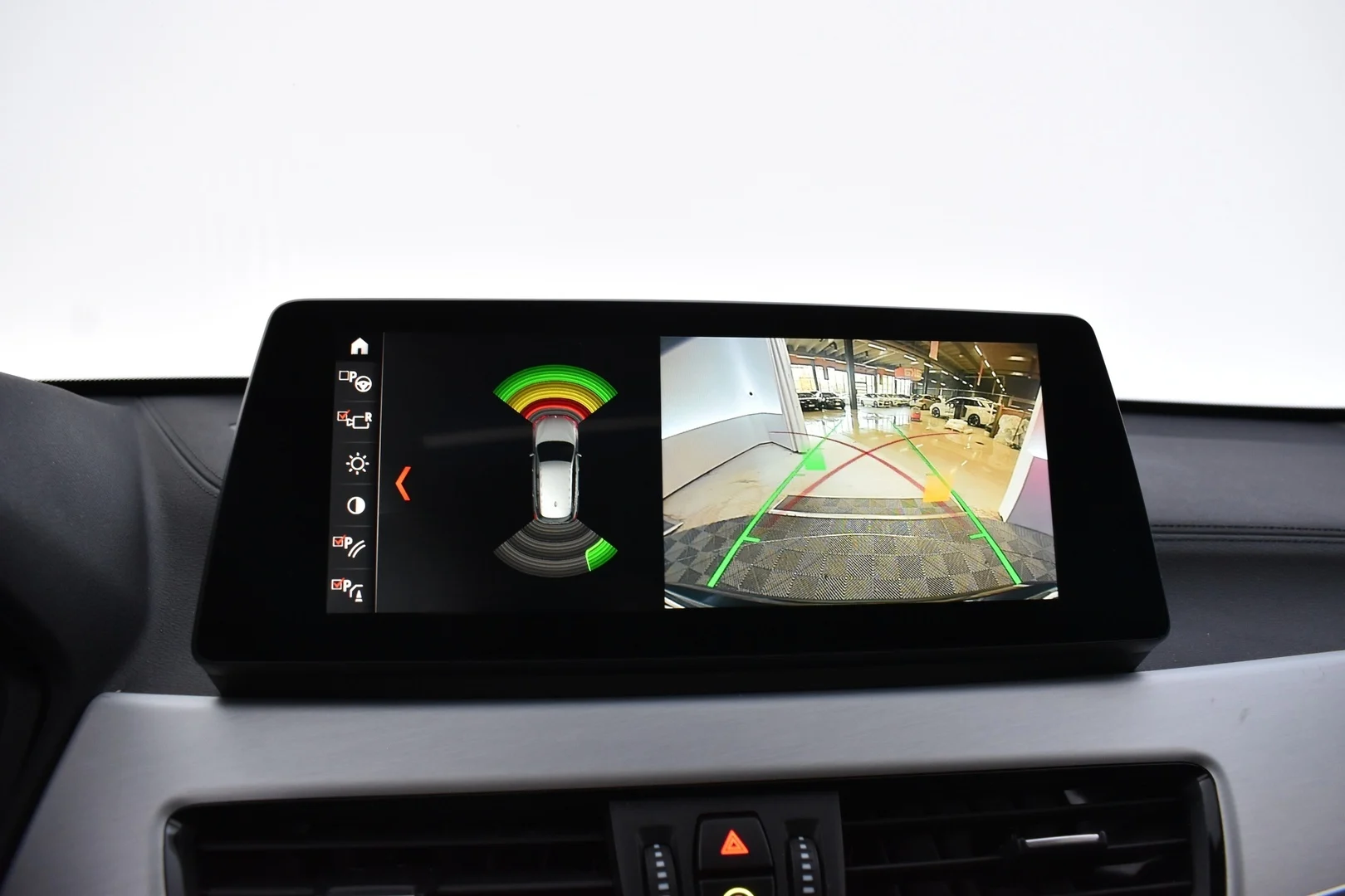 Car Image - 7N3AkKCTLiyujK6WFD5wiQ
