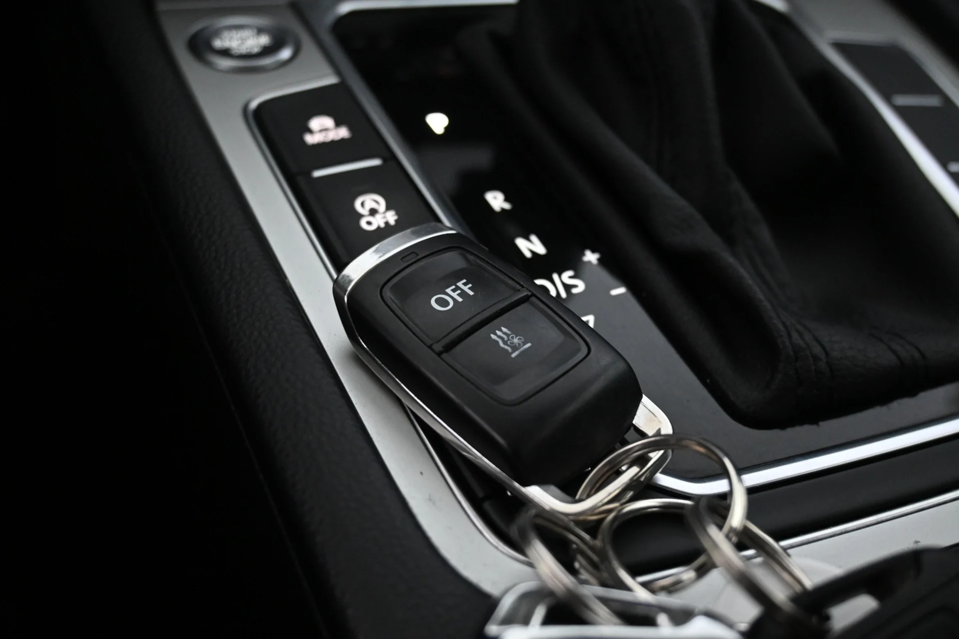 Car Image - 1hdjWm7kTYyUF1vHmXqQly