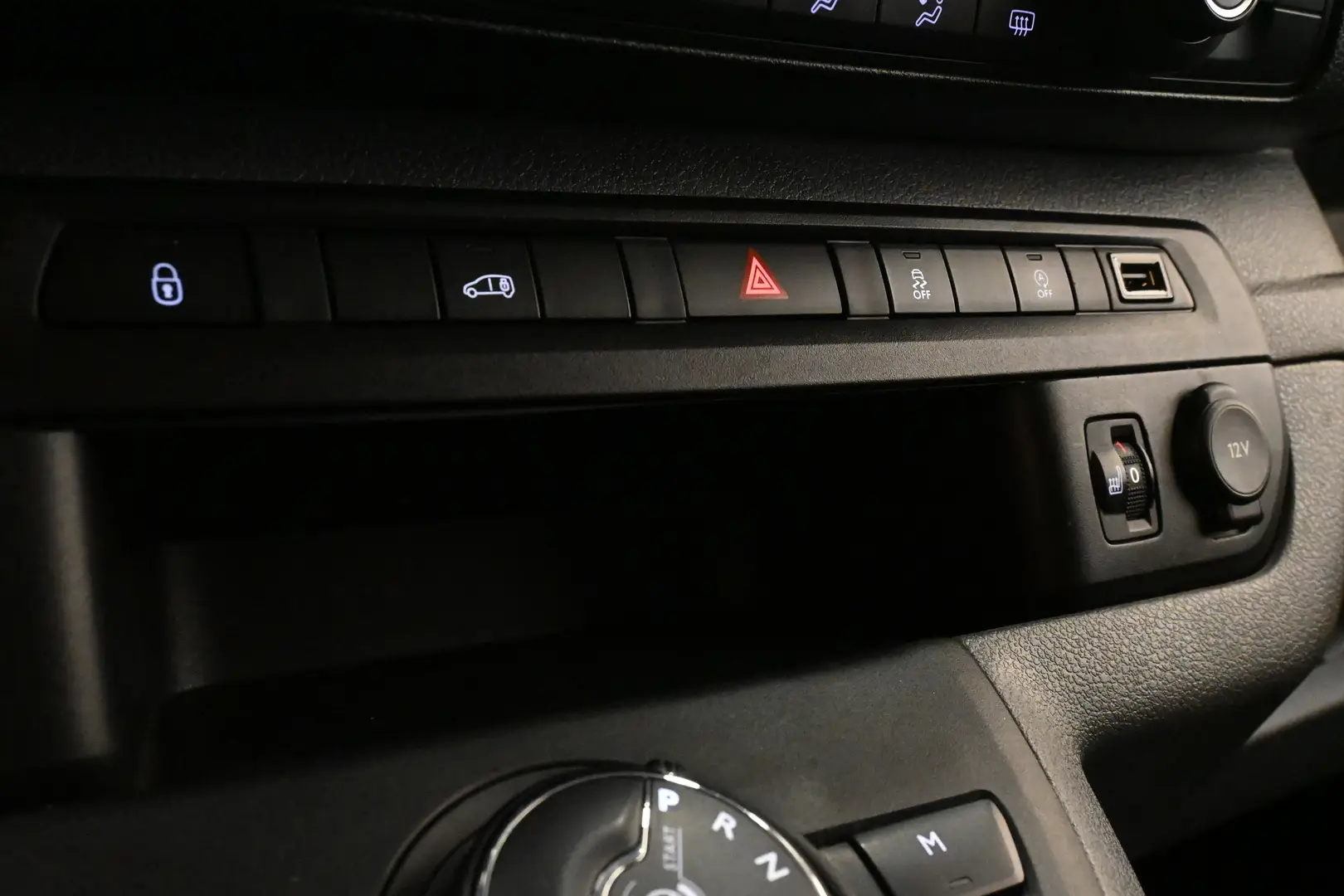Car Image - 2M320KGY0gGgsQMGsGggDk