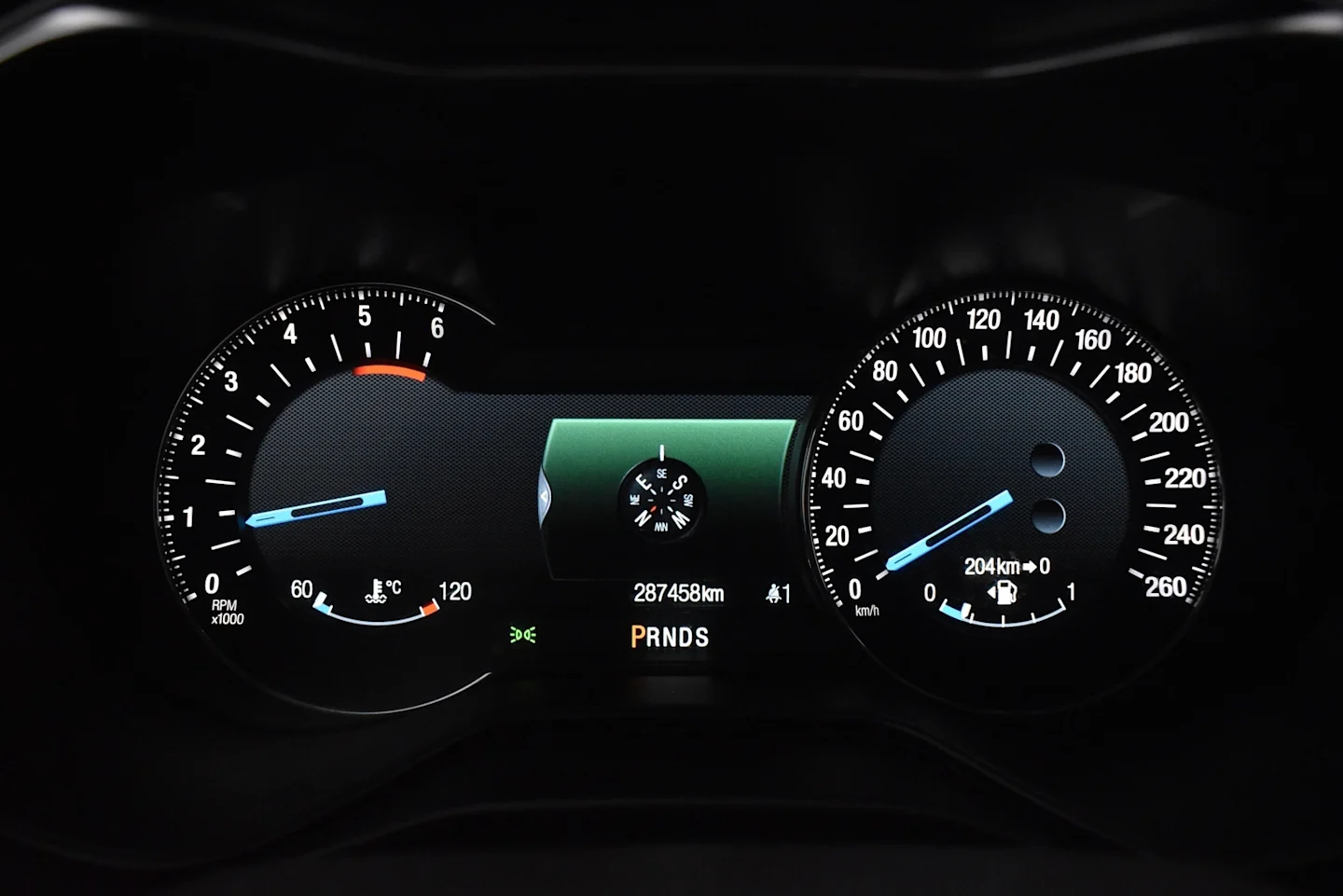 Car Image - eVG27zK8pwbeufiCfn0n0