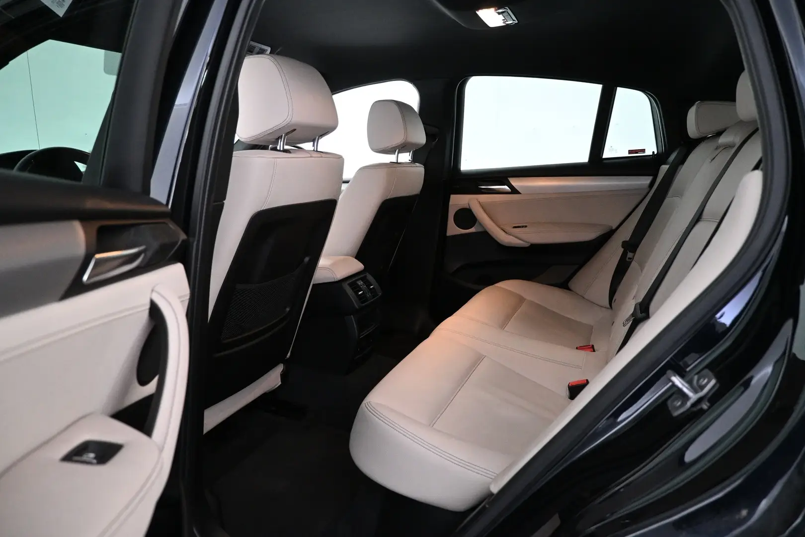 Car Image - 5YeK9S9O91YS5YRAmGH6eM