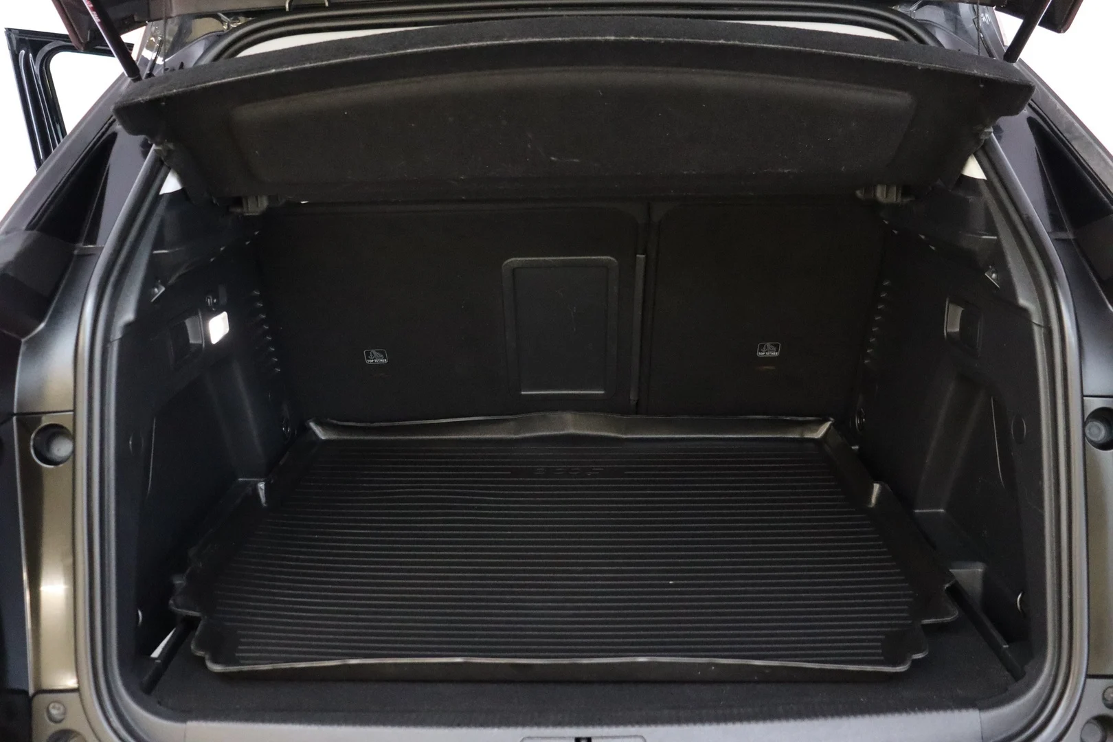 Car Image - 2ODWRyaHui8mlDZfSMQqNQ