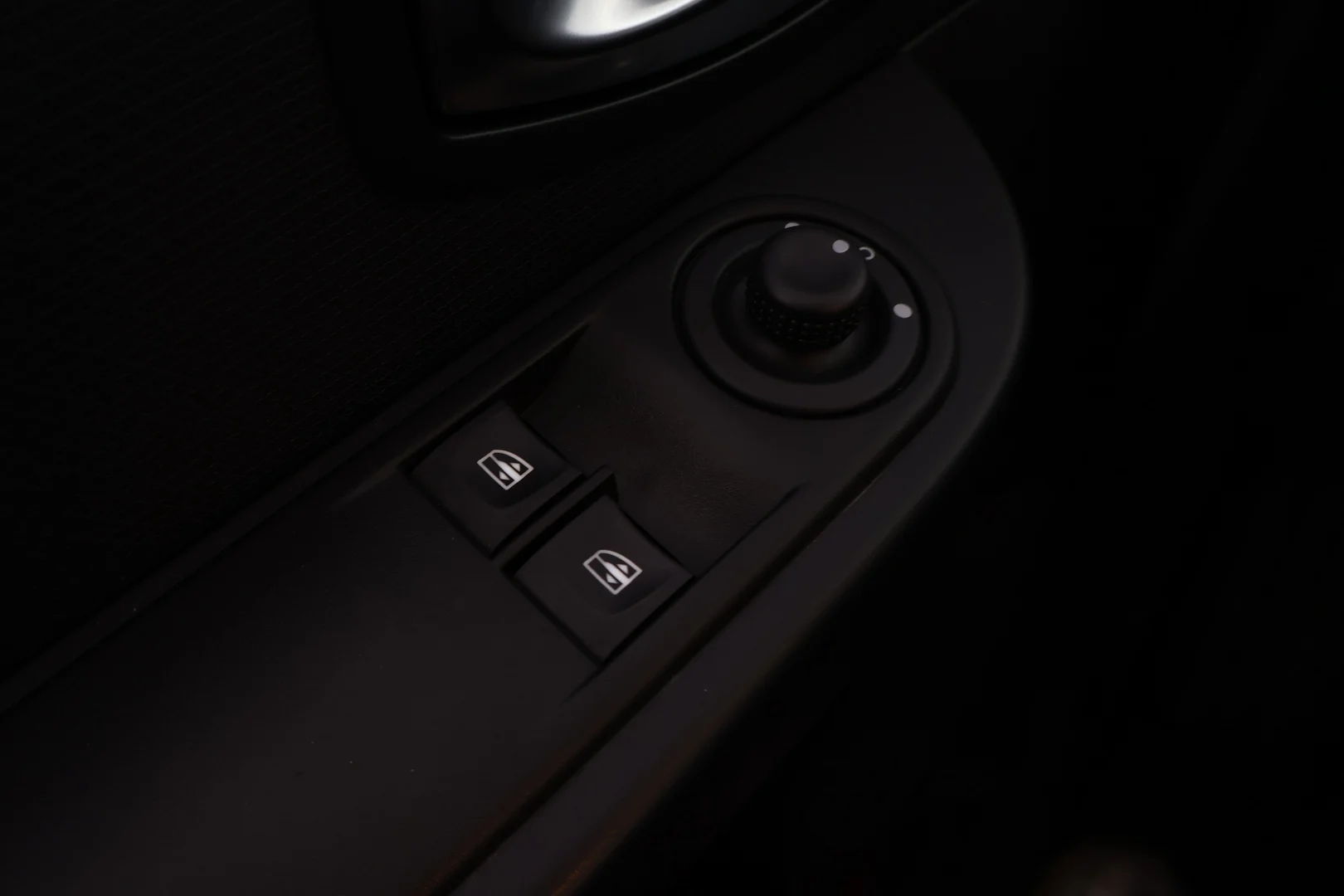 Car Image - 7xcWgd97ToylkmGmJXpqfL