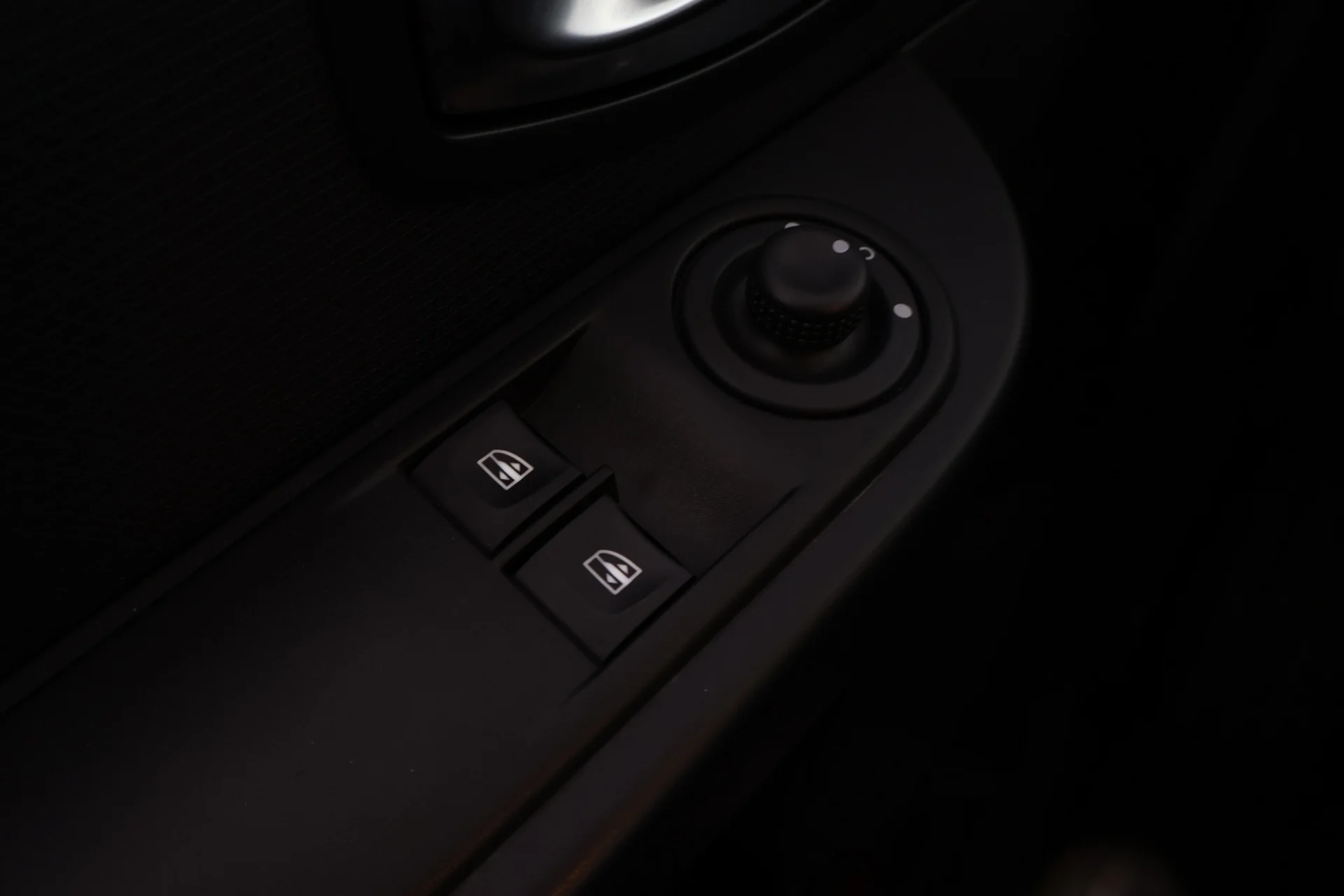 Car Image - 7xcWgd97ToylkmGmJXpqfL
