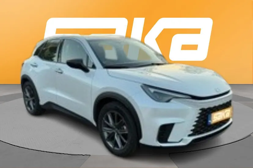 Lexus LBX