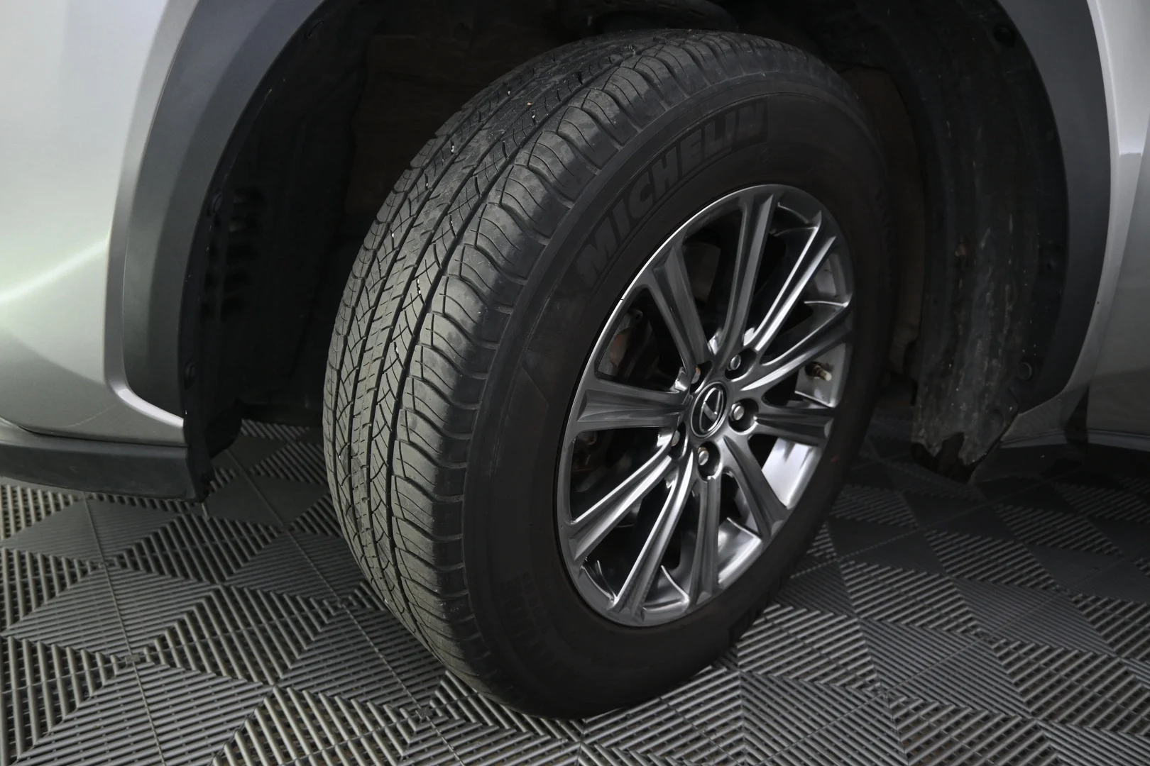 Car Image - 34WyQeqLqACOFq58wxvXPr
