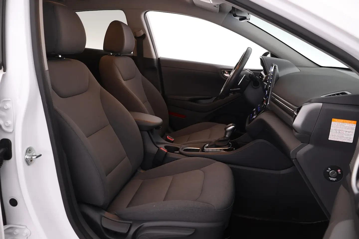 Car Image - 5vXf96KNAsvY8X3Z1CzP6r