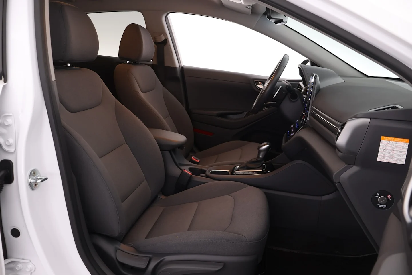 Car Image - 5vXf96KNAsvY8X3Z1CzP6r