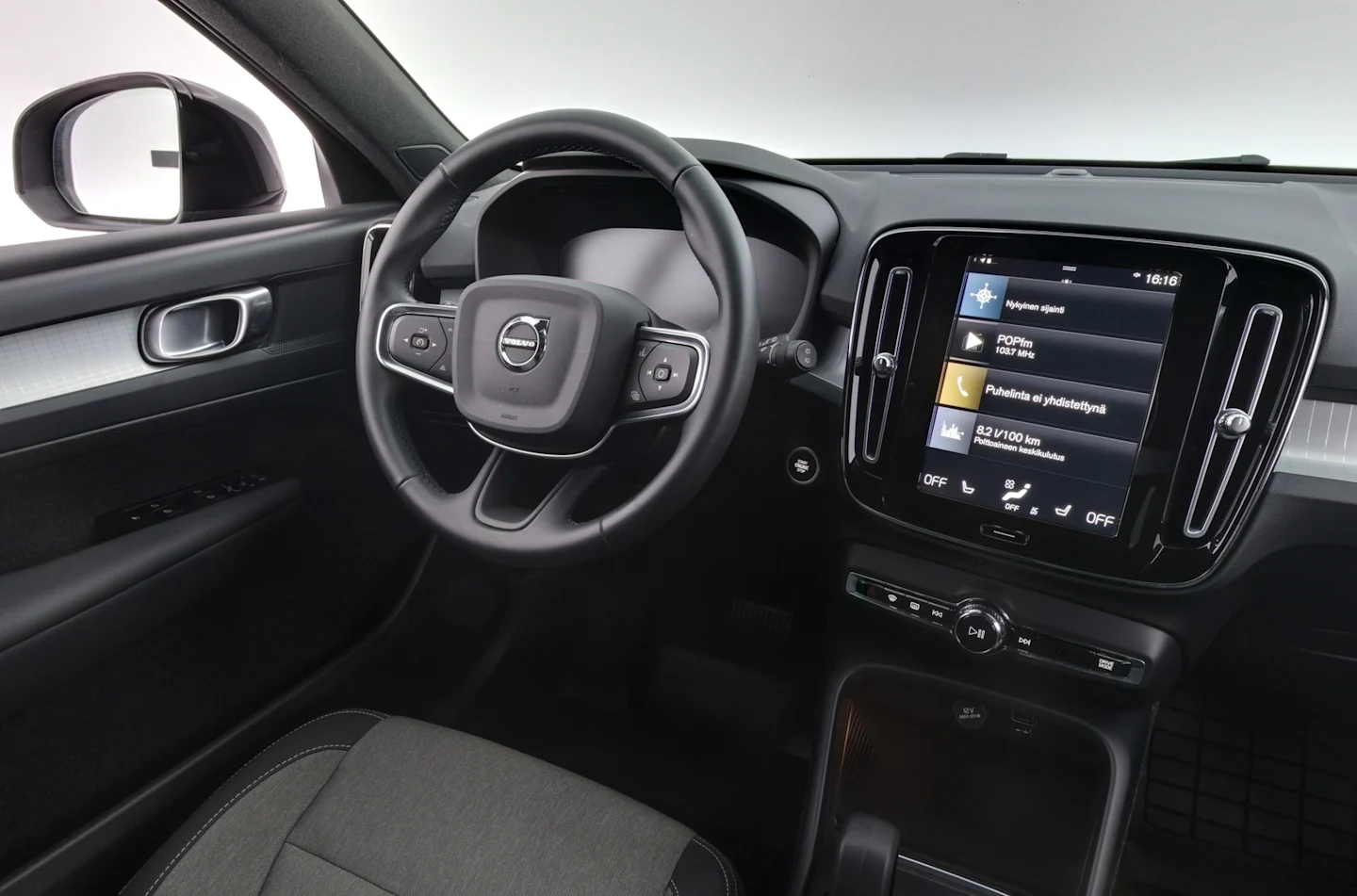 Car Image - 5YCv7FjDnjiBcrq1b8e15k