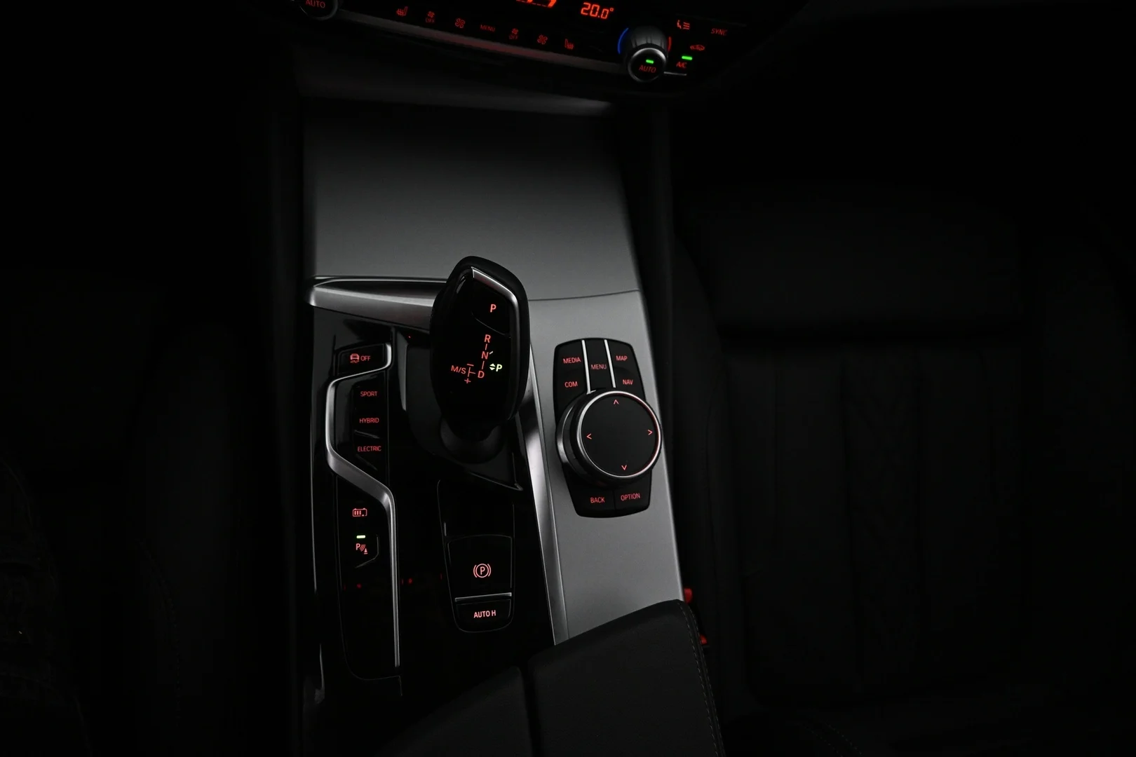 Car Image - 2ONFKELwiIUMgggypQ64UM