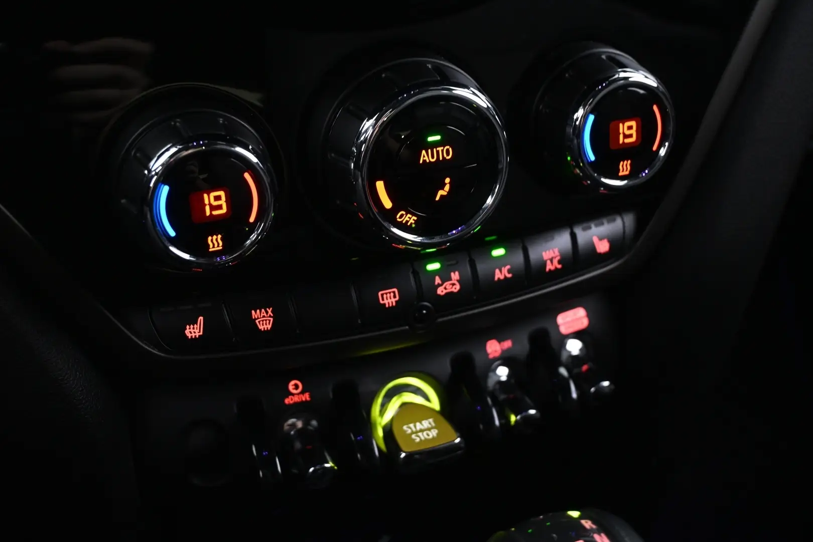 Car Image - 2bs03Q1ZUg69665FOWH30Q