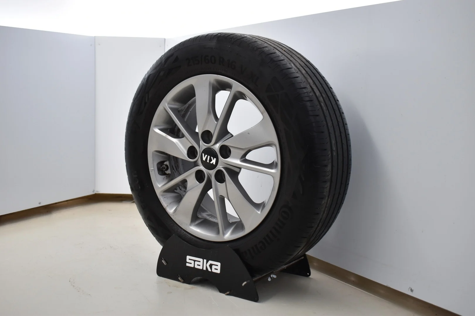 Car Image - 7L7fAJ9H97egxWBGSszTS7