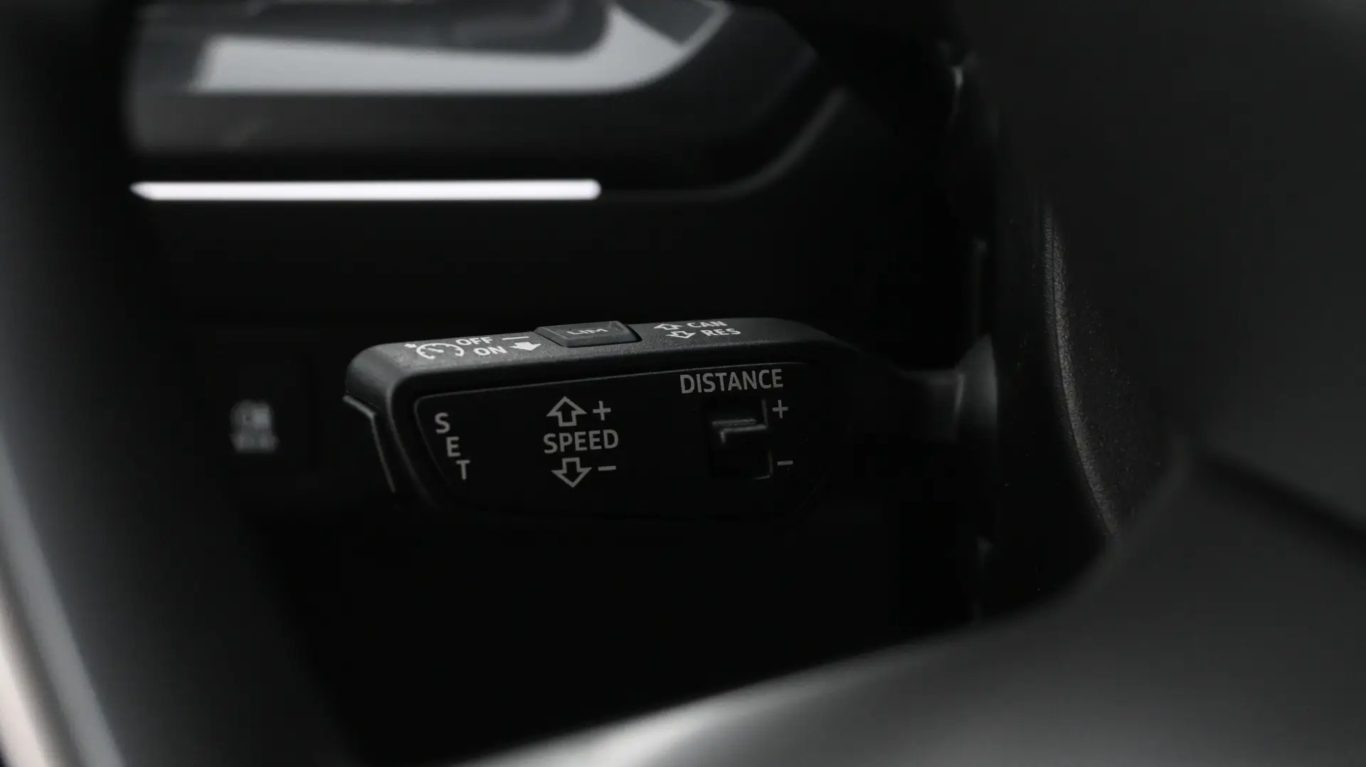 Car Image - 1NrbtxJ1WI5ykgnr3c8OJg