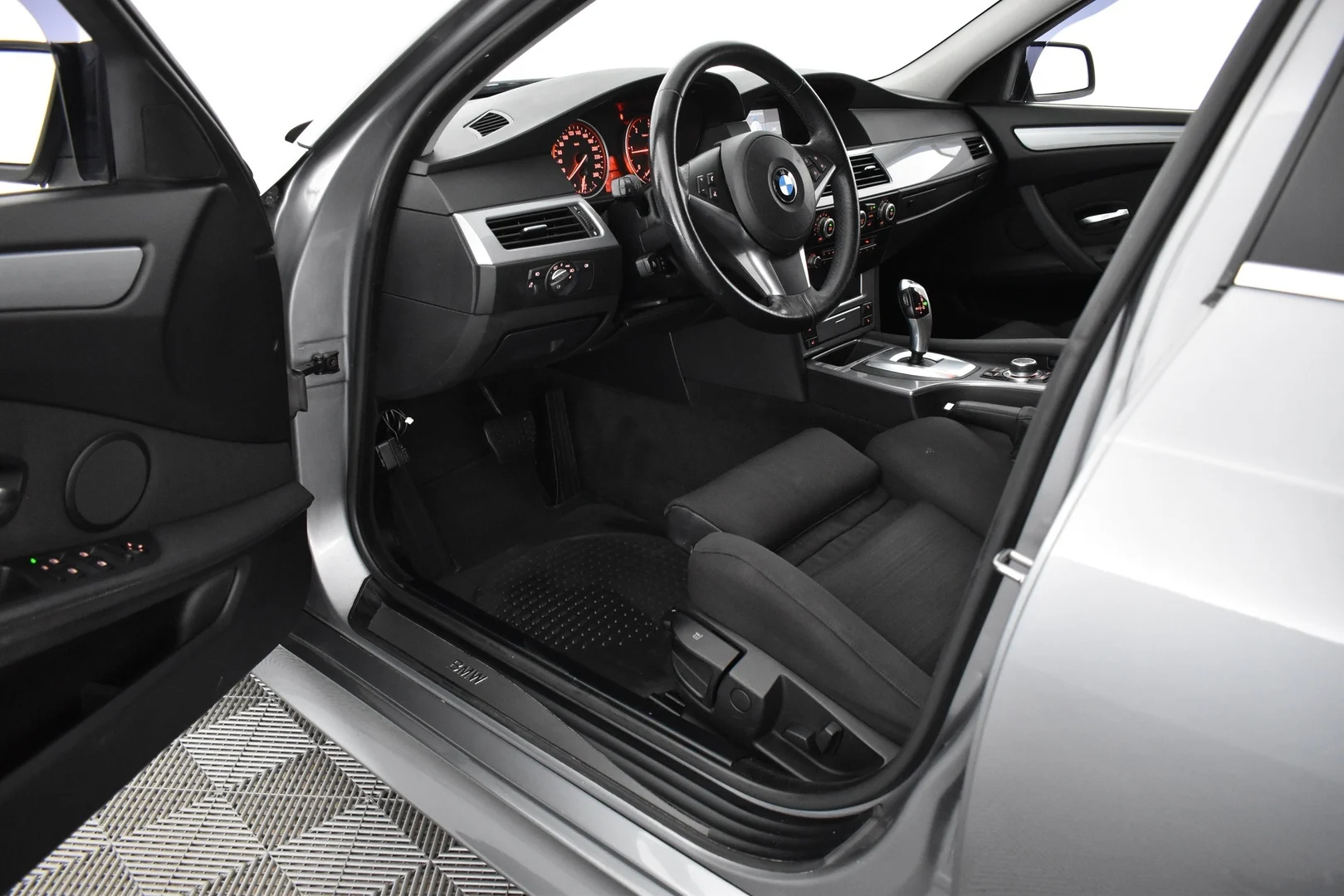 Car Image - 48djsoAE9eAmbwakINz867