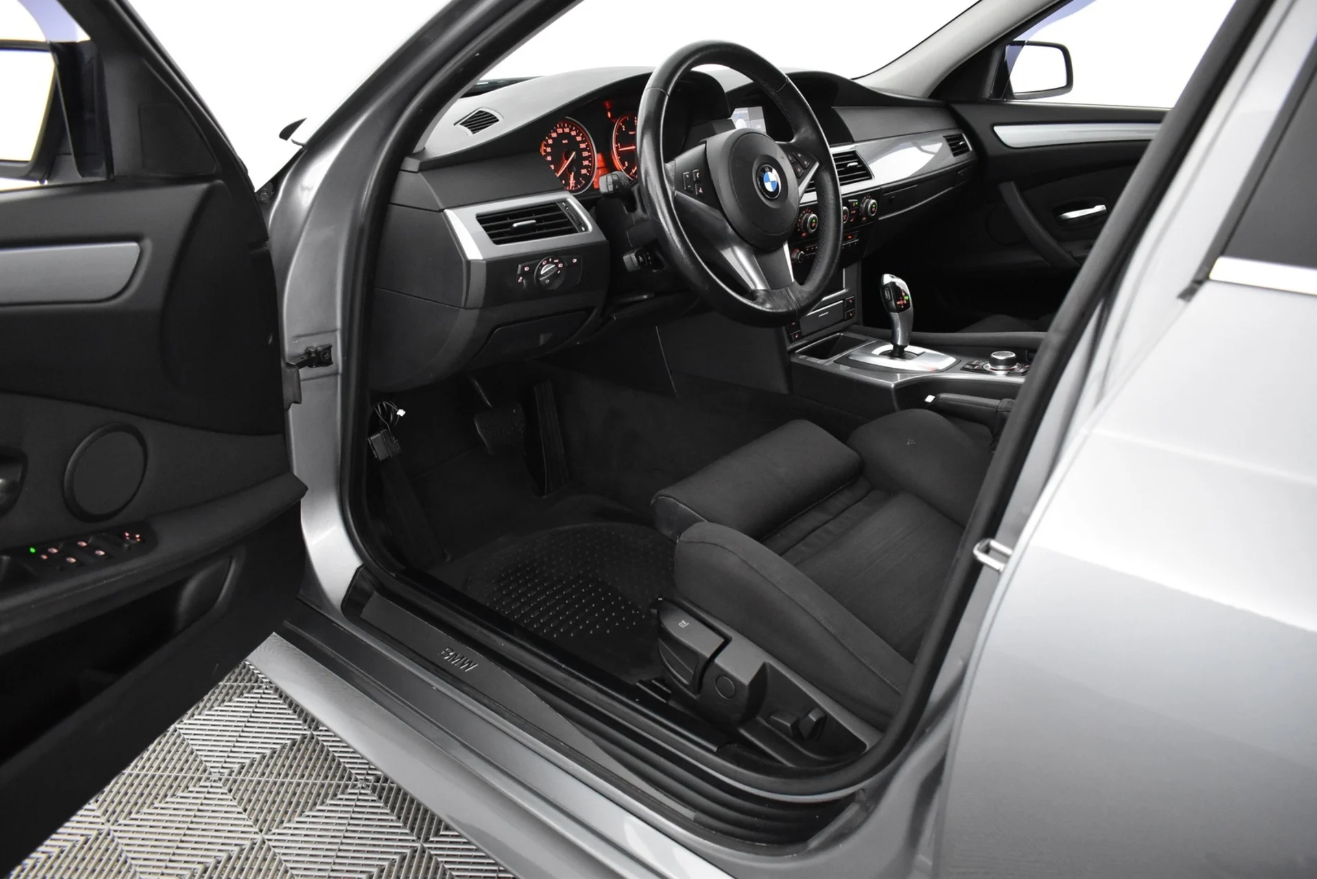 Car Image - 48djsoAE9eAmbwakINz867