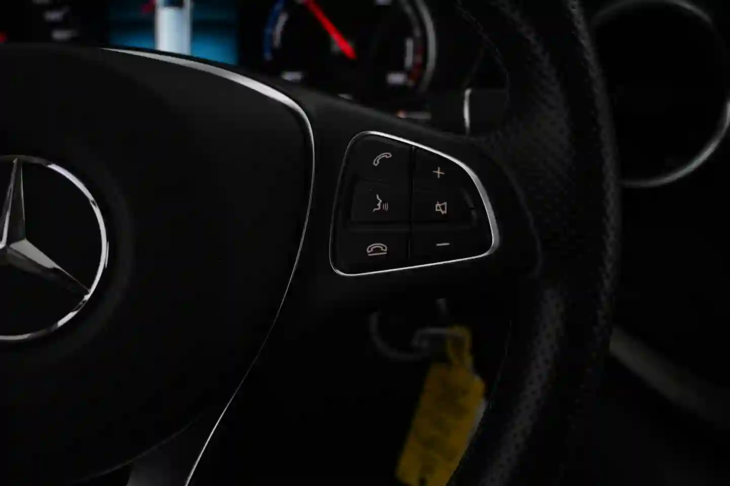 Car Image - 44EAlegXCjThpbSCOErEhb
