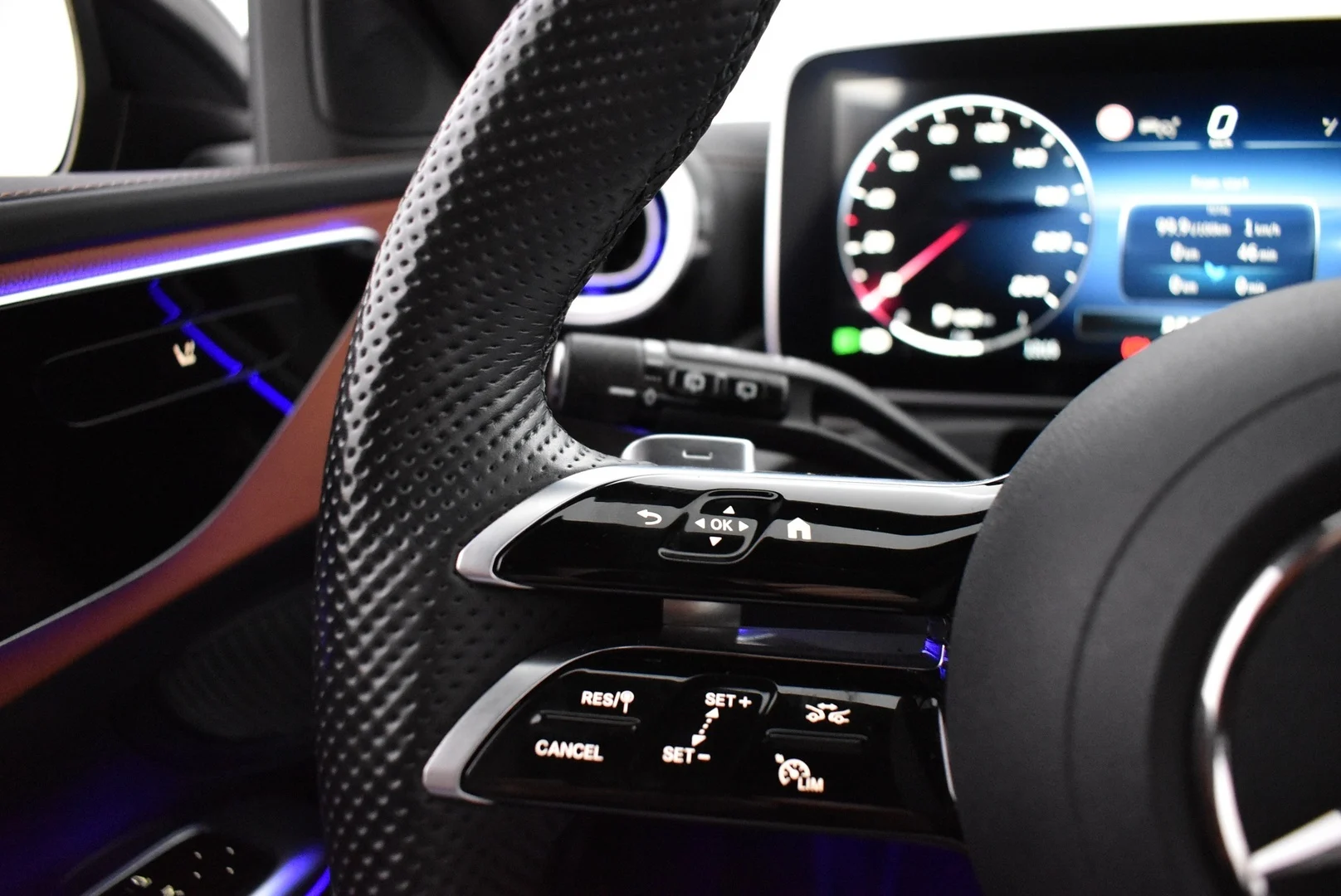 Car Image - 7vrmhV5mfkHLqhKK7bI3ce