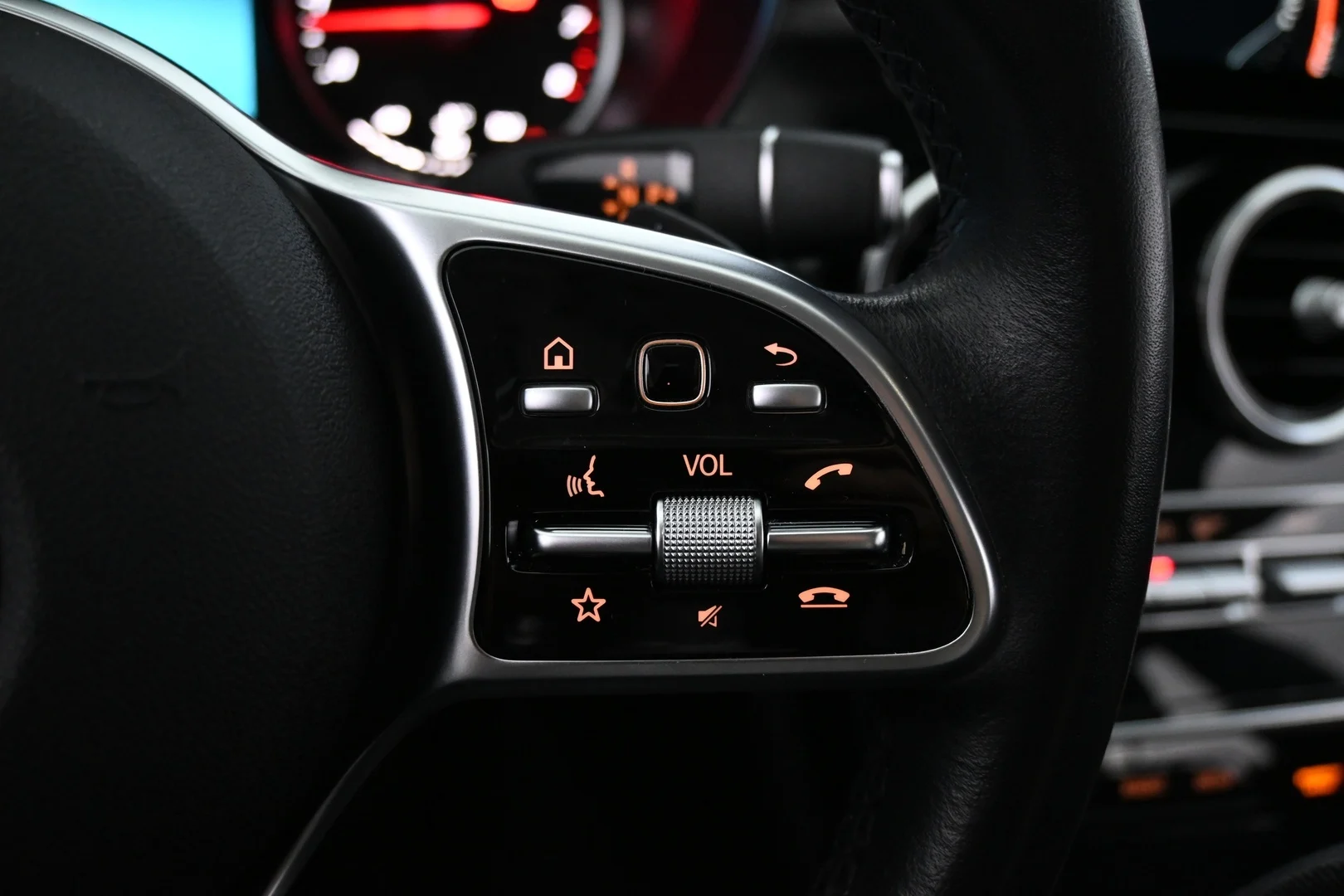 Car Image - 2SsqXMjY9MV1r5rCEtqHZa