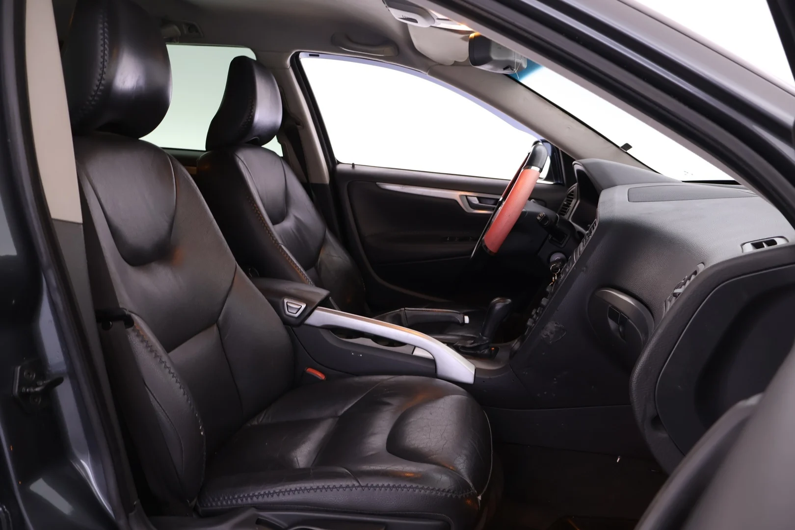Car Image - 40DGgjjuzkiaUE26r2s2t5