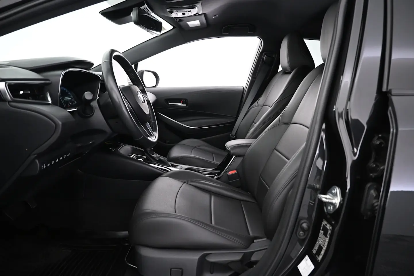 Car Image - 2MOS1IktoID5wPIMi3Rf97