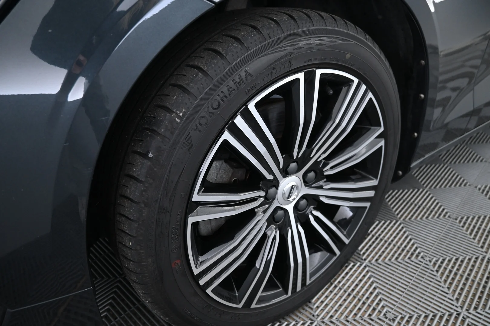 Car Image - 6oaWxw5sNogASiD0FxAfGR