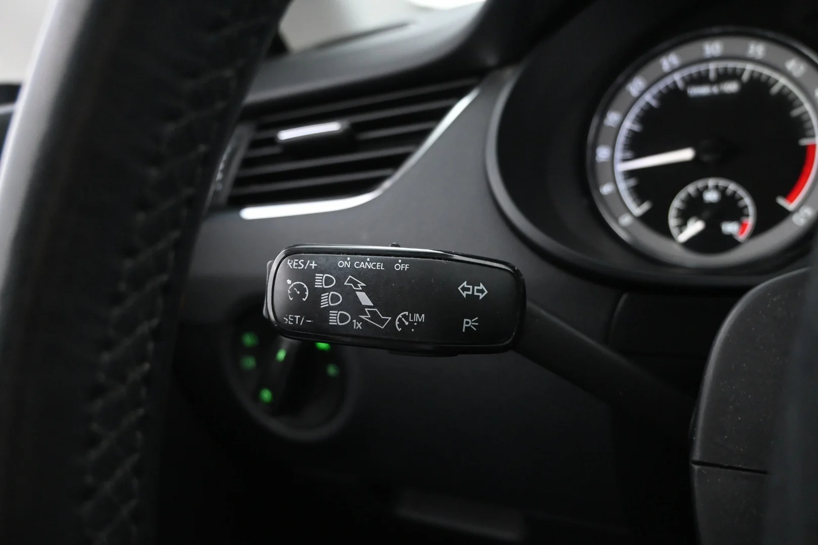 Car Image - T0TqohORajWER8xk1cgrW