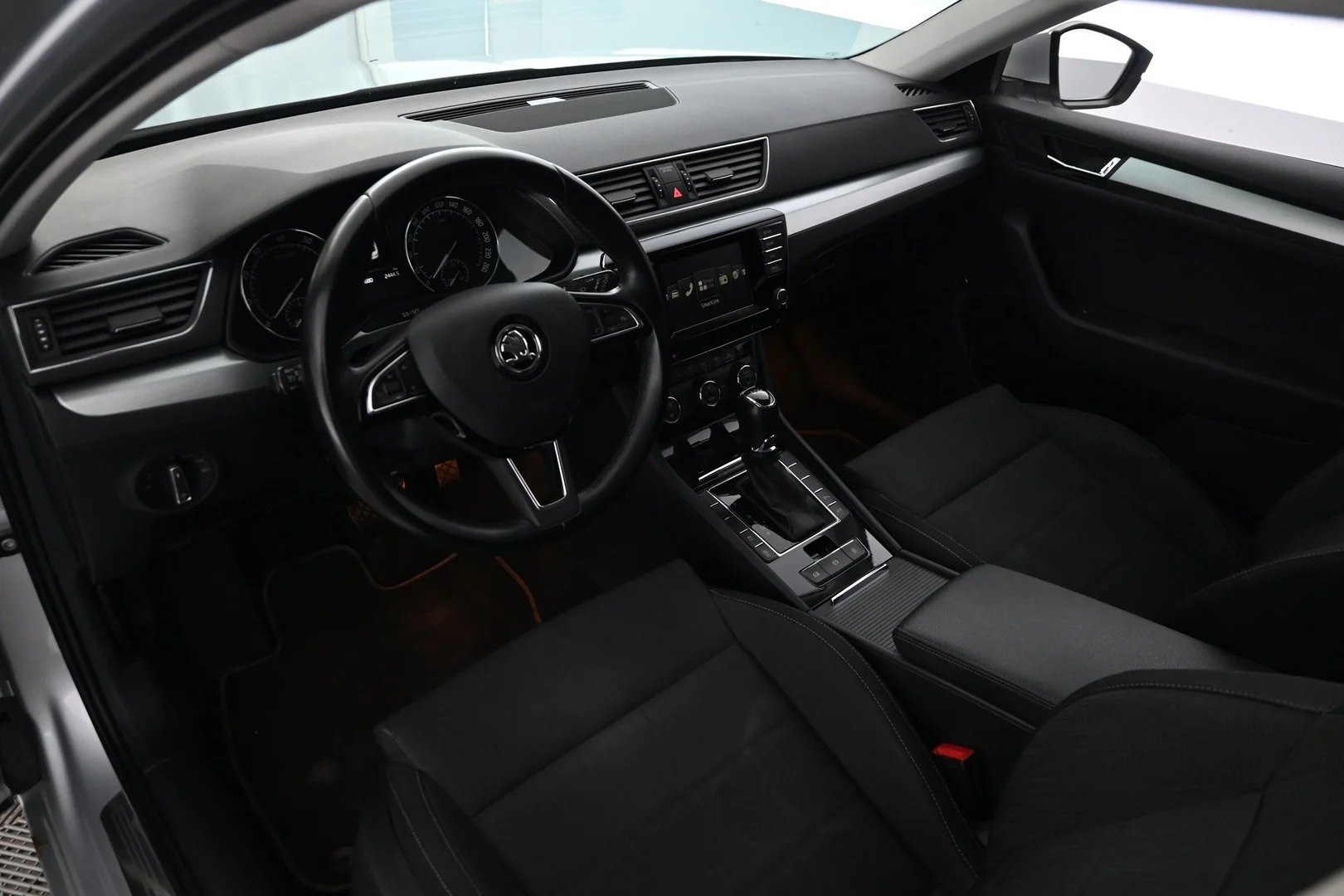 Car Image - 6XZVtdzalnVcU9aAkWDR0P